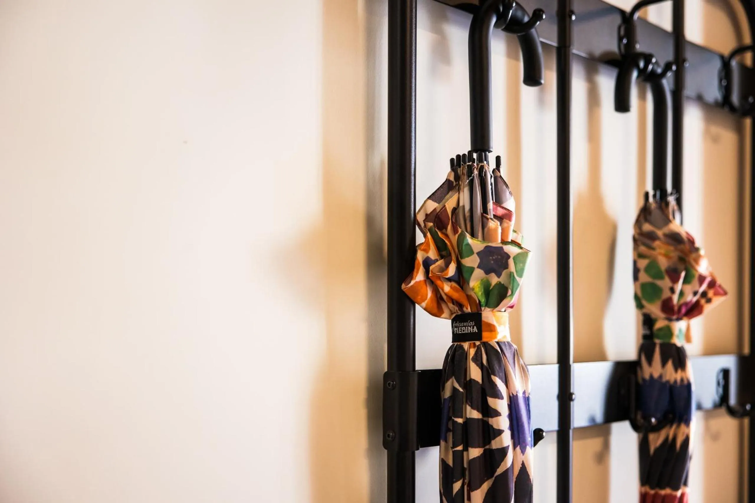 Decorative detail in Apartamentos Reyes Católicos