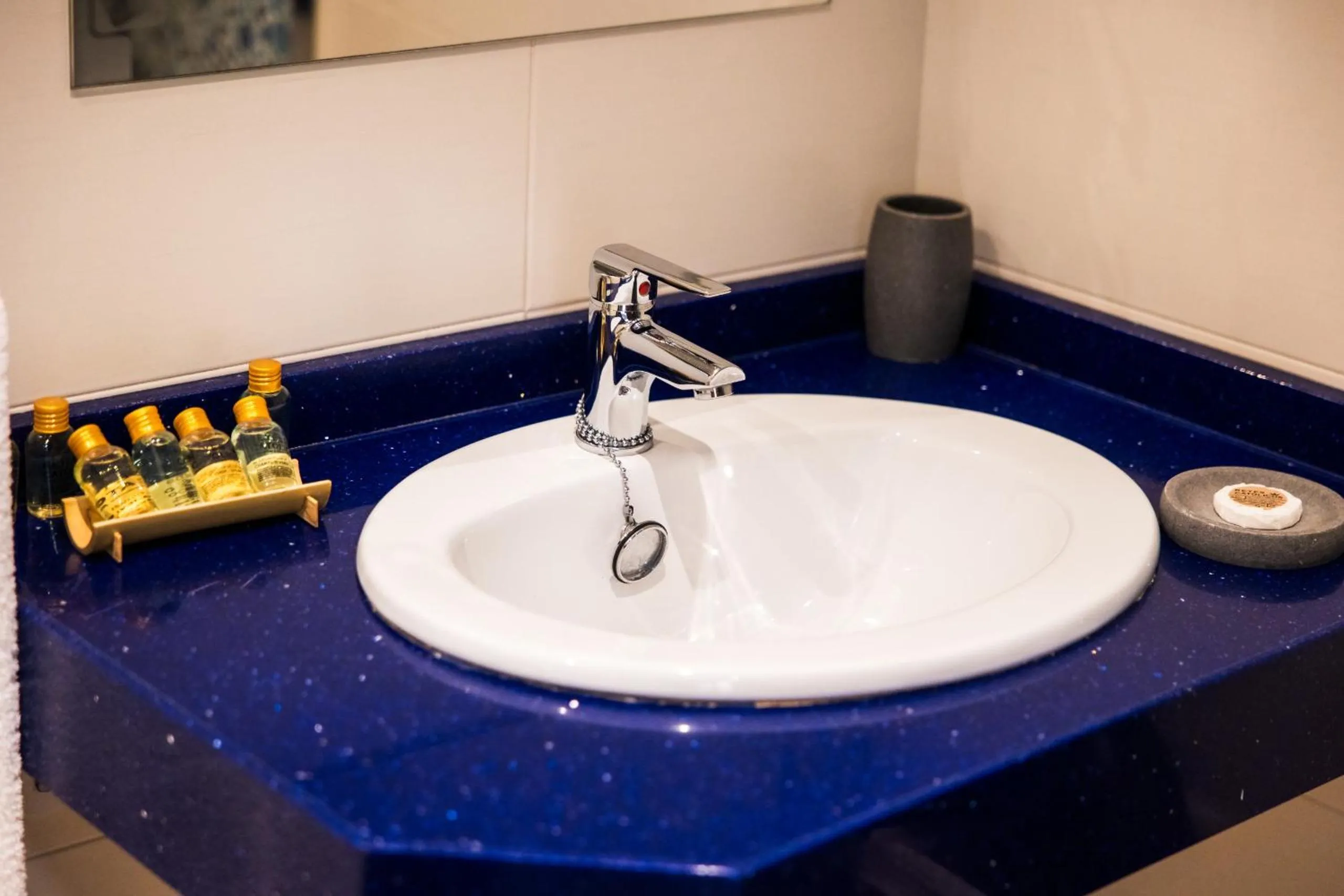 Bathroom in Apartamentos Reyes Católicos