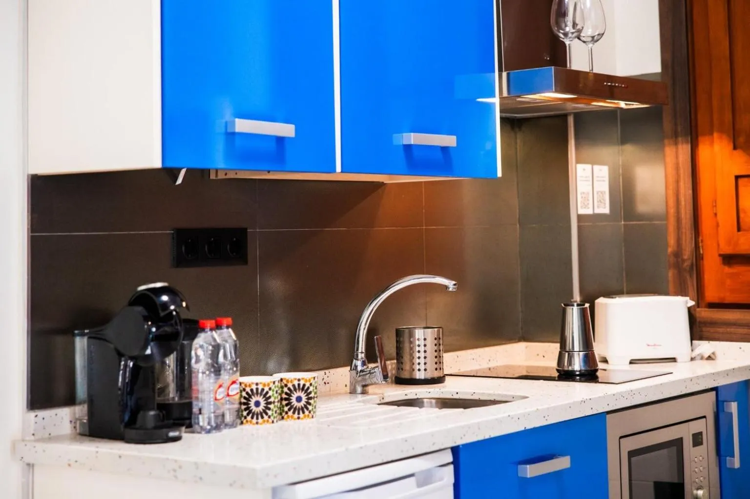 Kitchen or kitchenette in Apartamentos Reyes Católicos