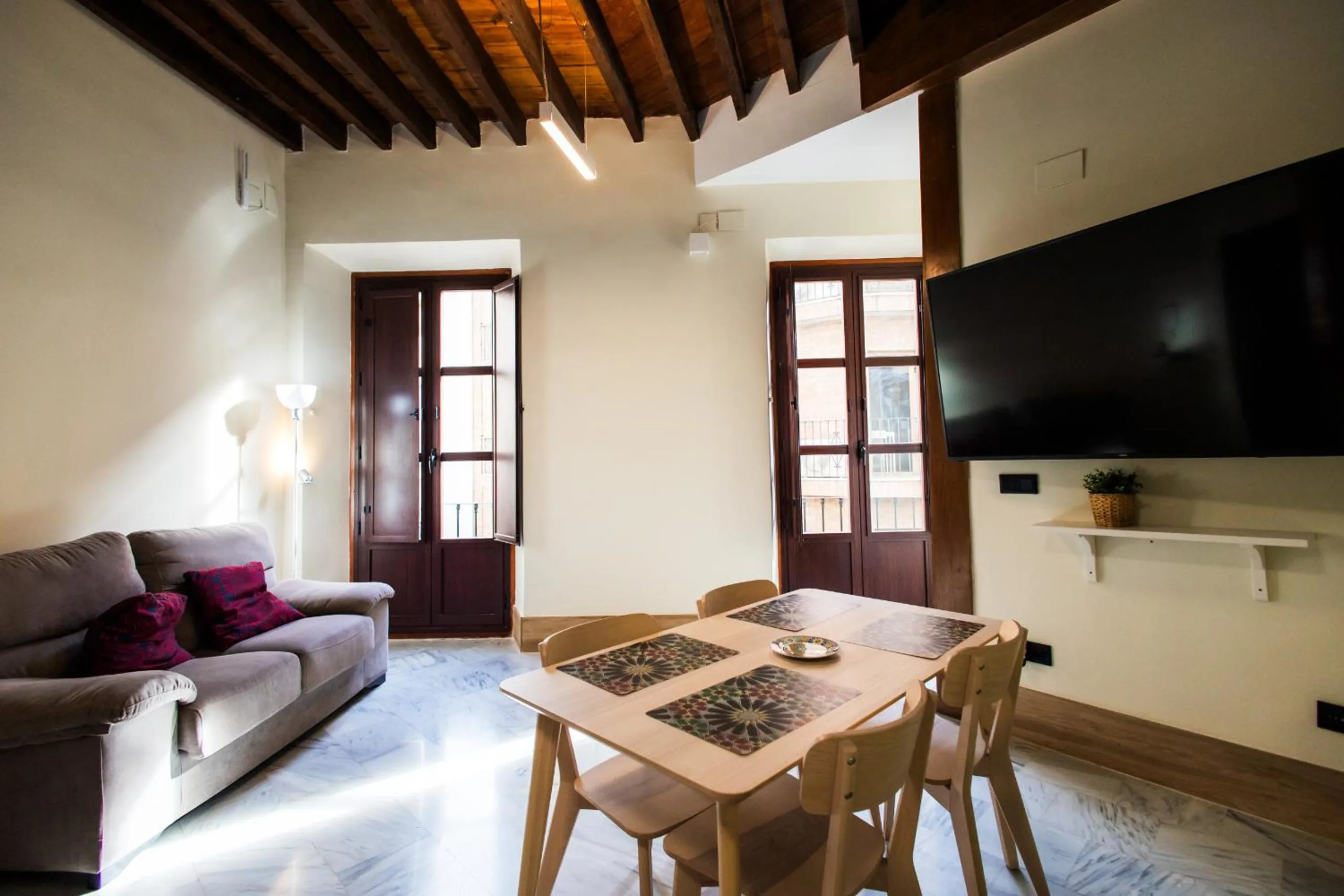 Dining area in Apartamentos Reyes Católicos