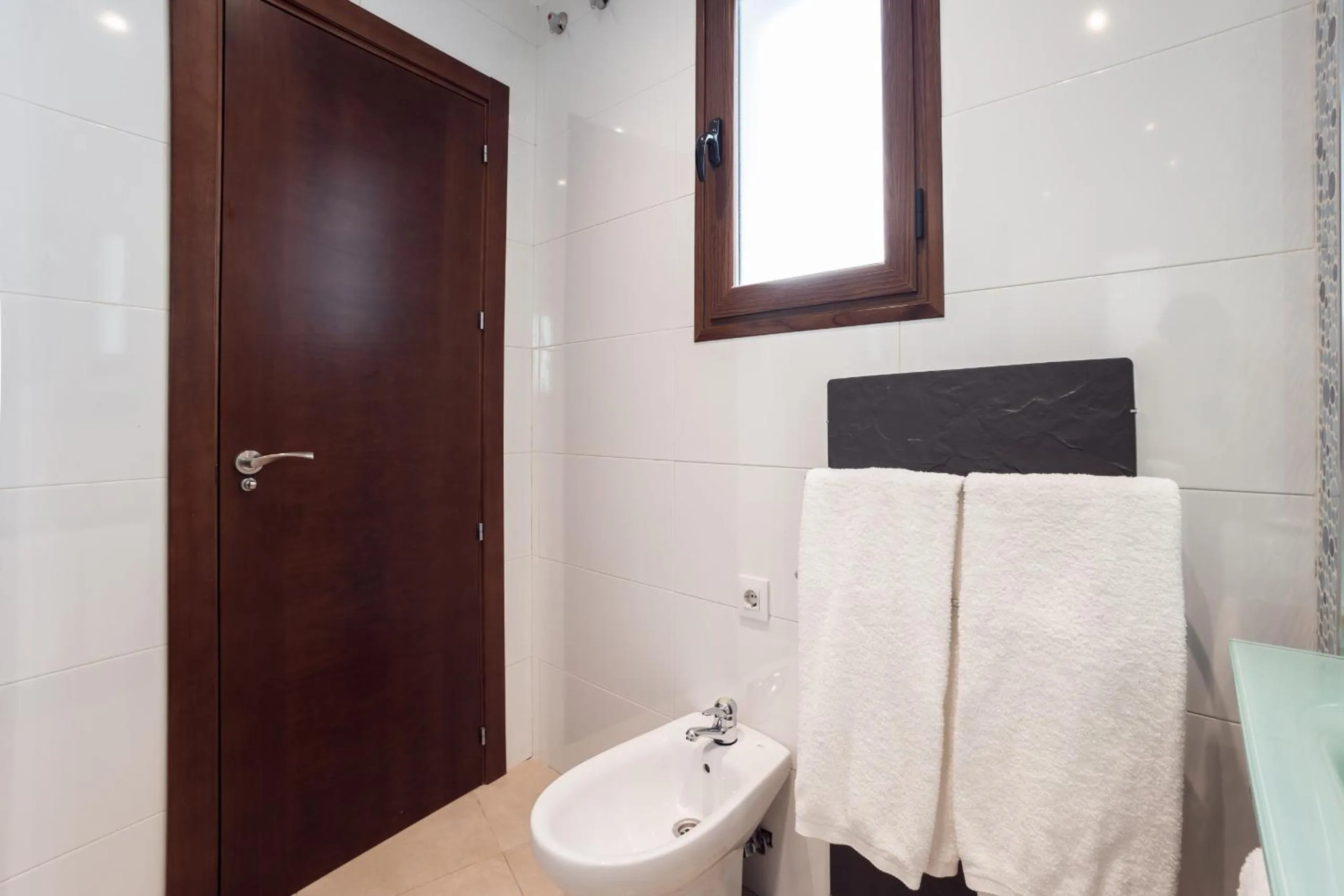 Bathroom in Apartamentos Reyes Católicos