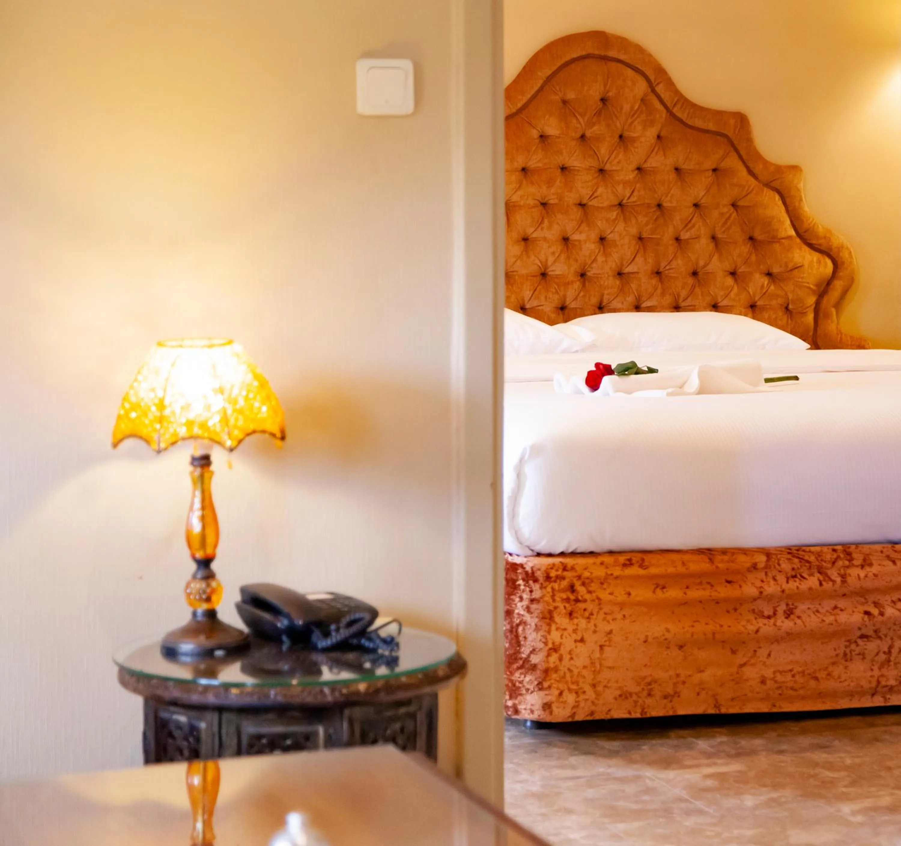Bed in ÂLÂ HAN BOUTIQUE HOTEL