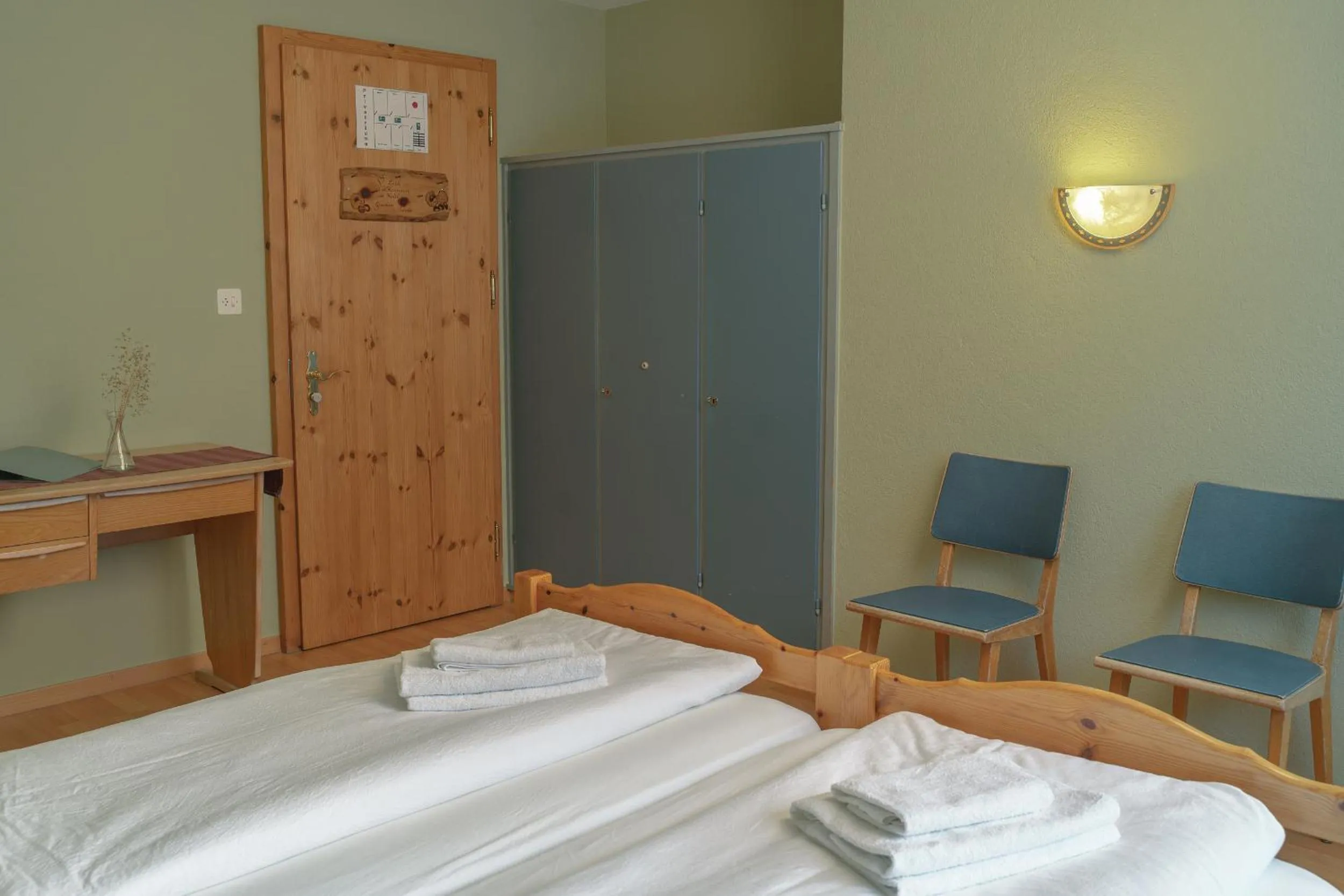 Bed in Hotel Guidon Zimmer