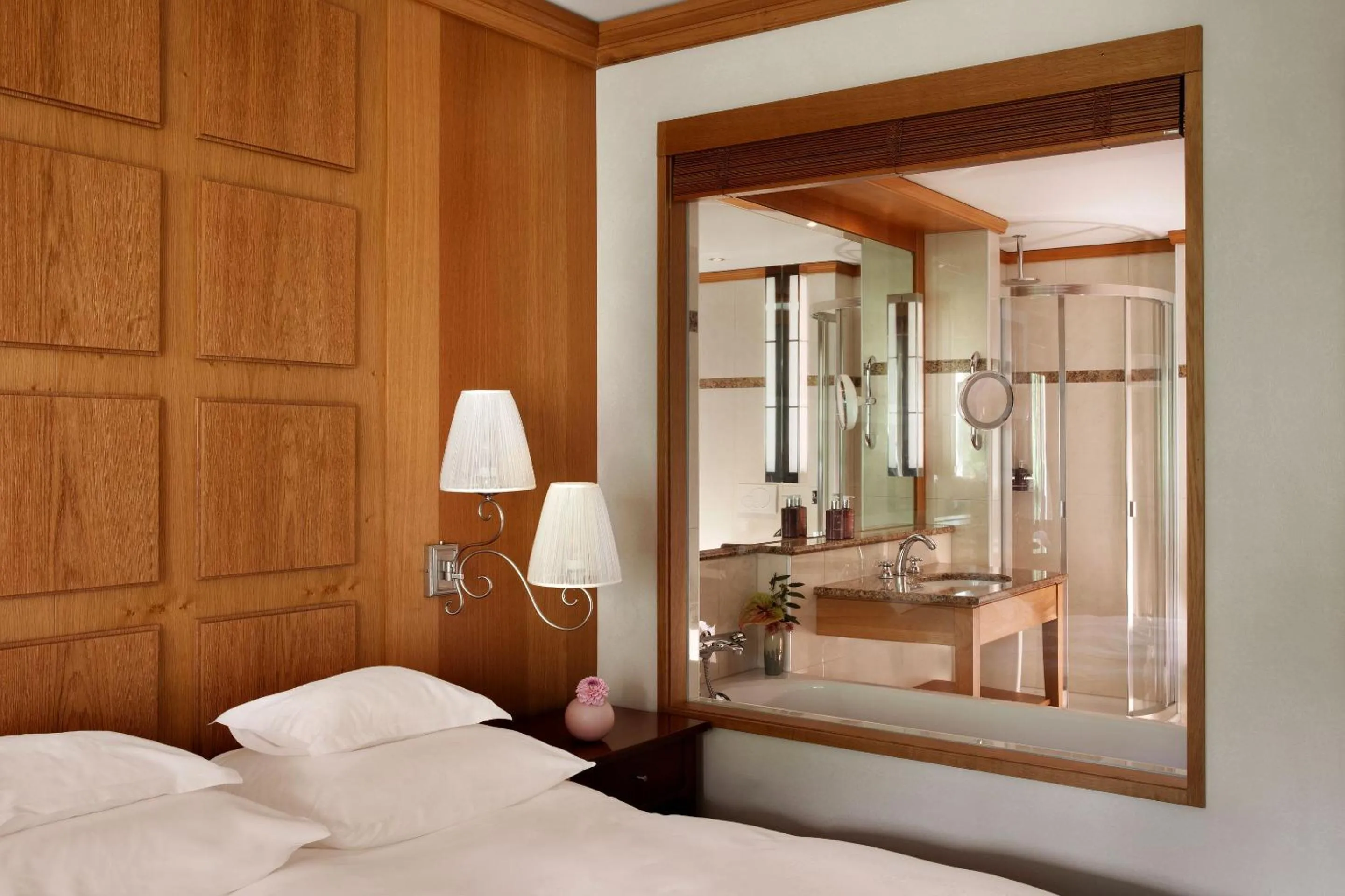 Bed in Grand Hotel Kronenhof