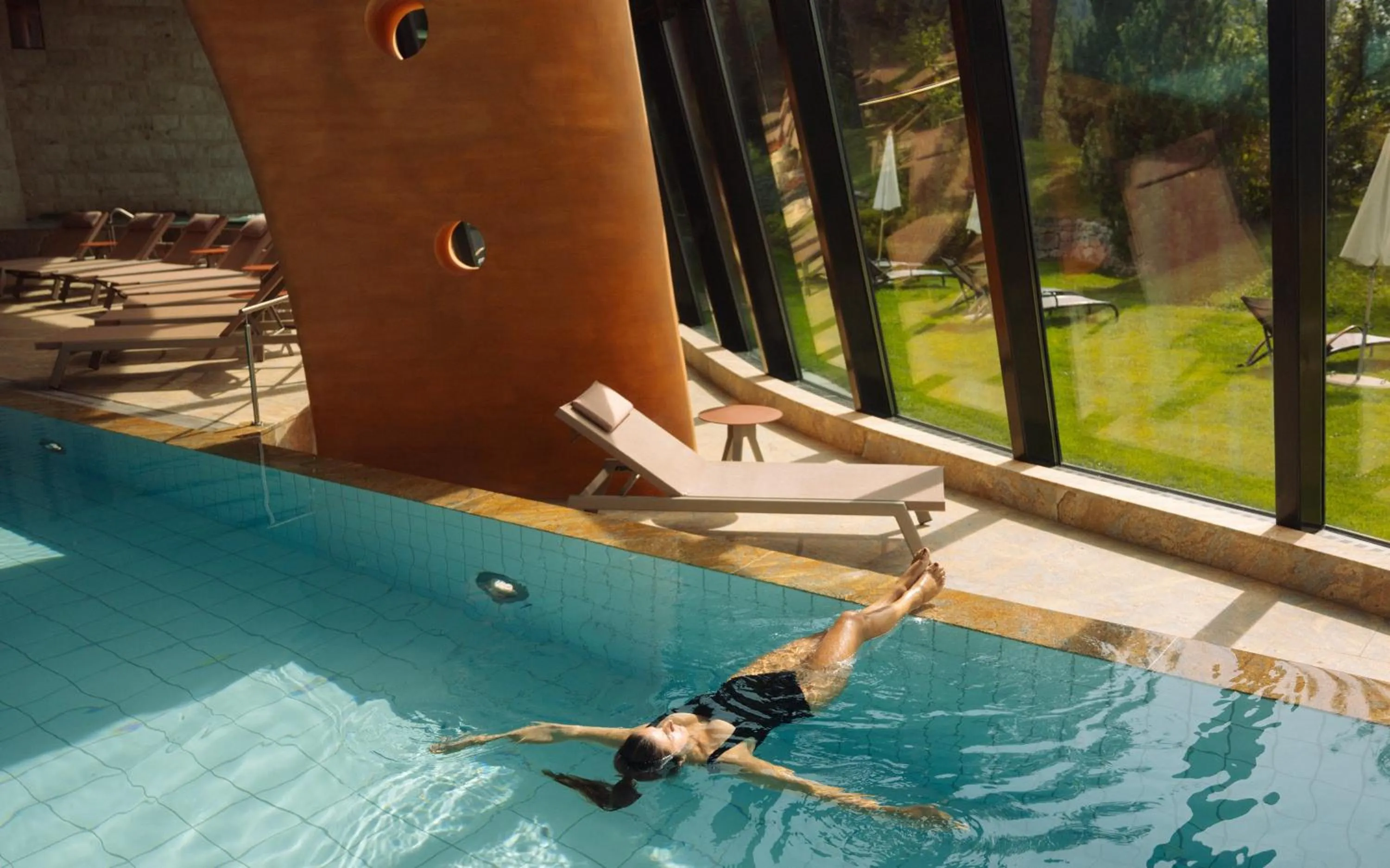 Swimming pool in Grand Hotel Kronenhof