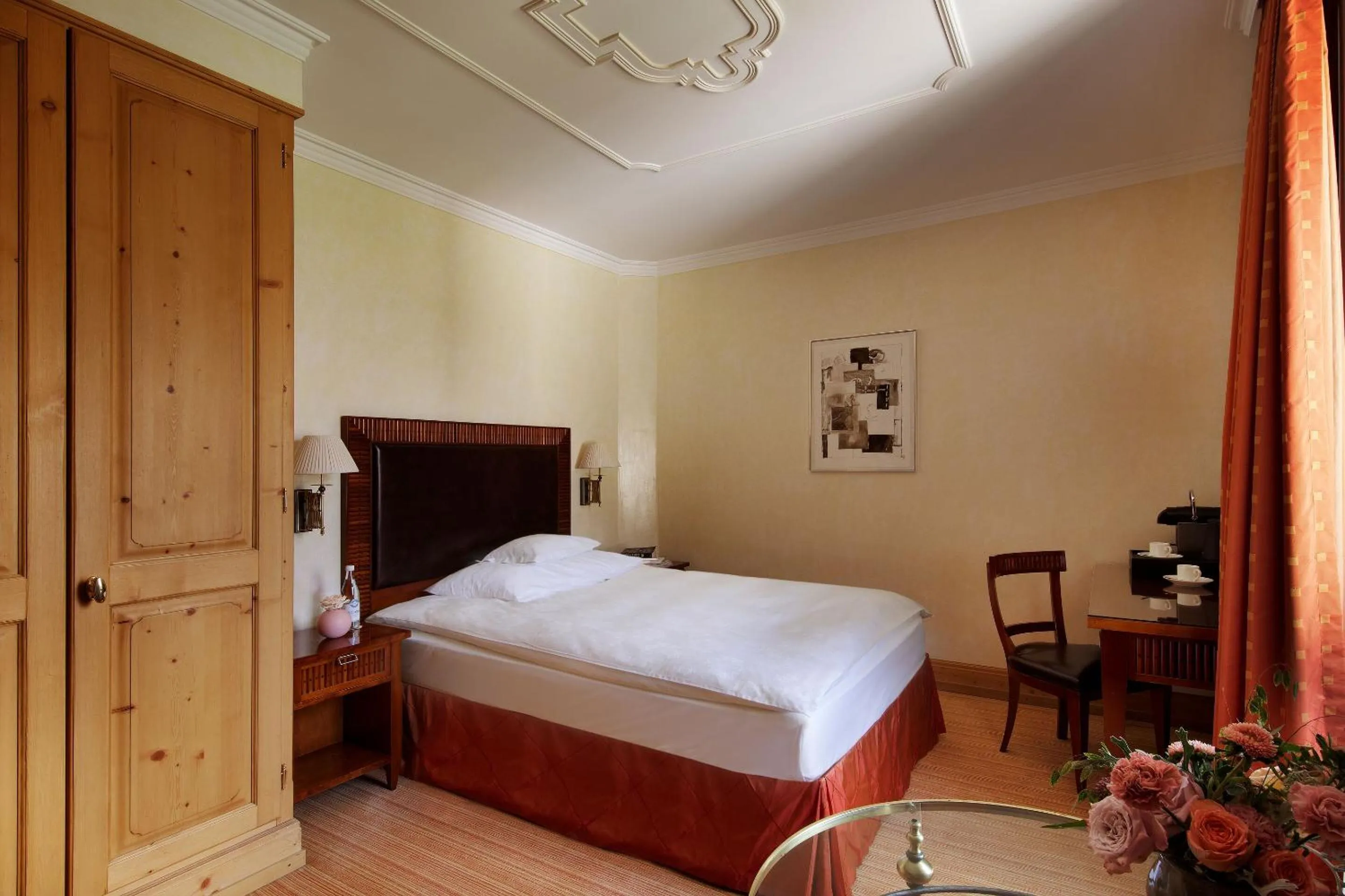 Bedroom, Bed in Grand Hotel Kronenhof