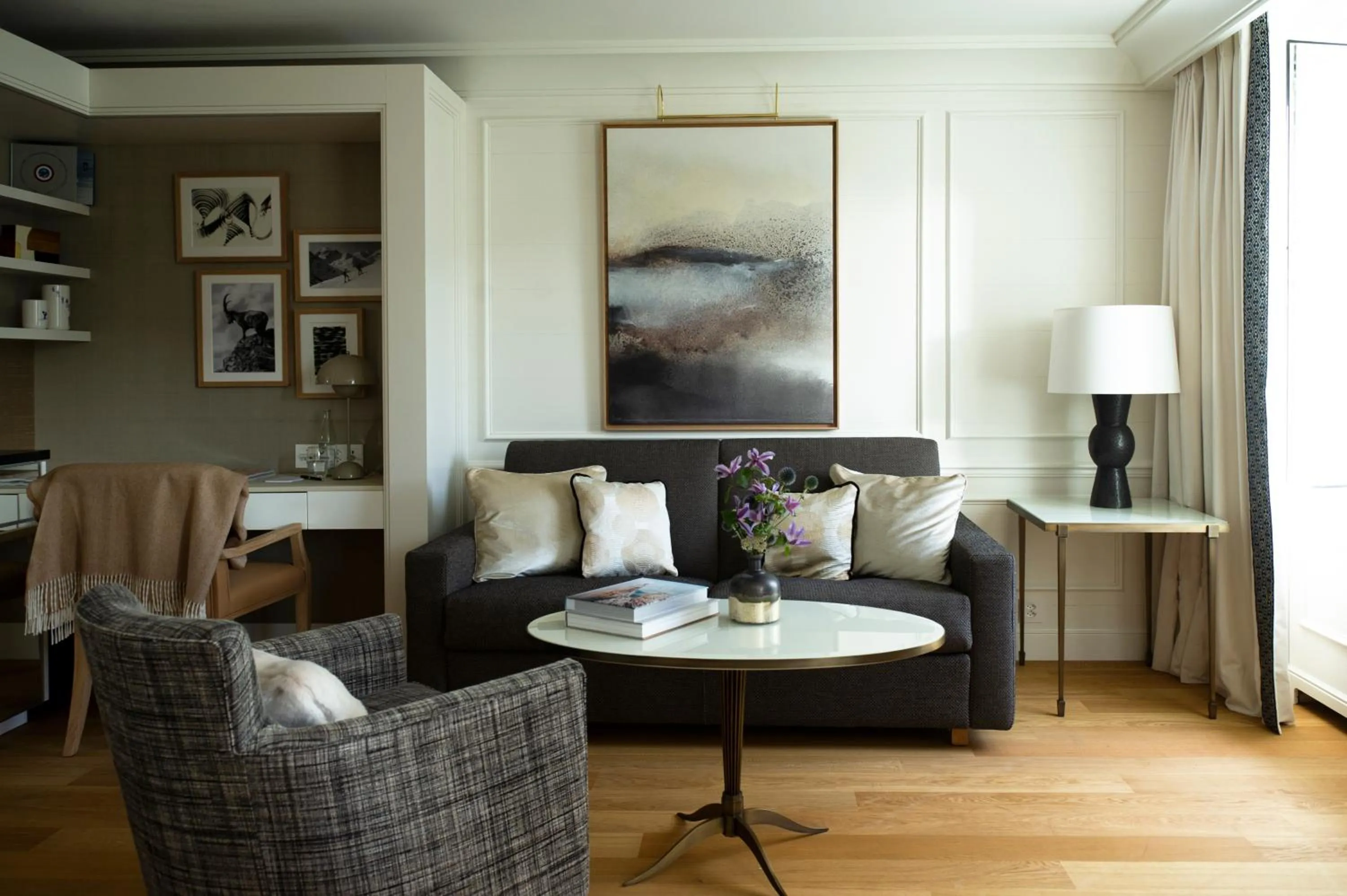 Seating area in Grand Hotel Kronenhof
