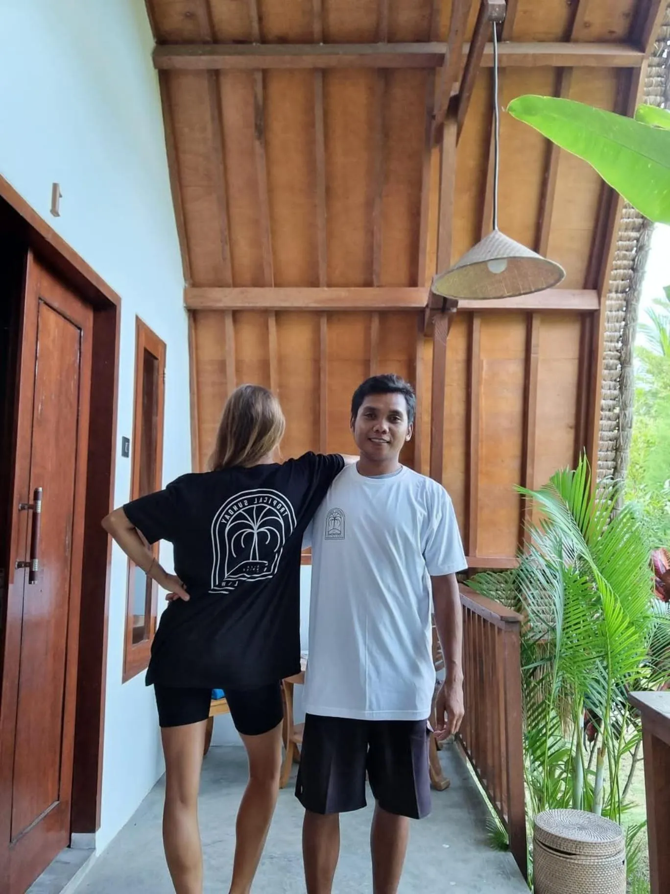 Tropical Sunday Bungalow - Surf And Stay