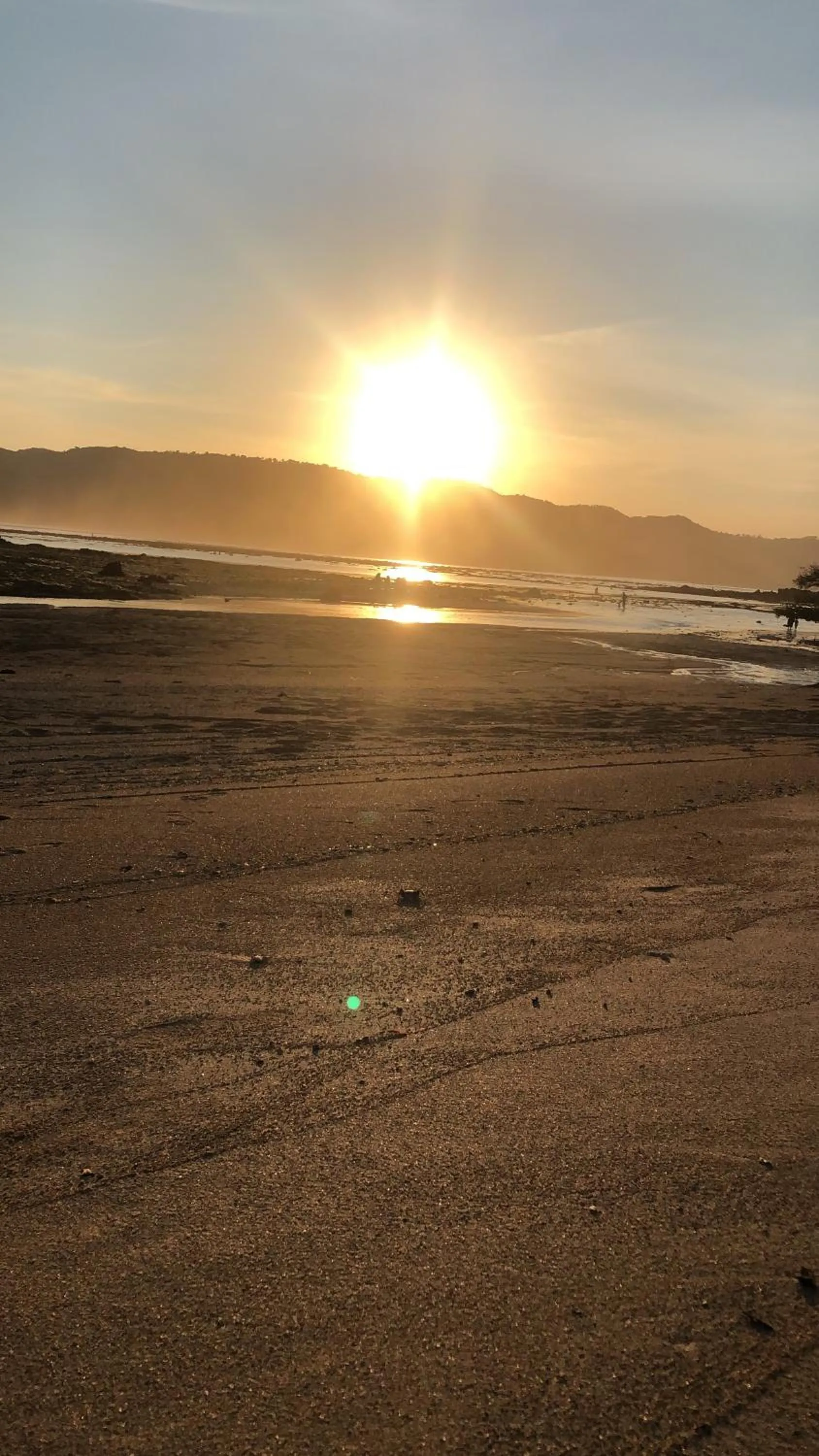 Natural landscape in Tropical Sunday Bungalow - Surf And Stay