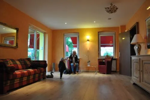 Guests in Hotel 4 Hufen