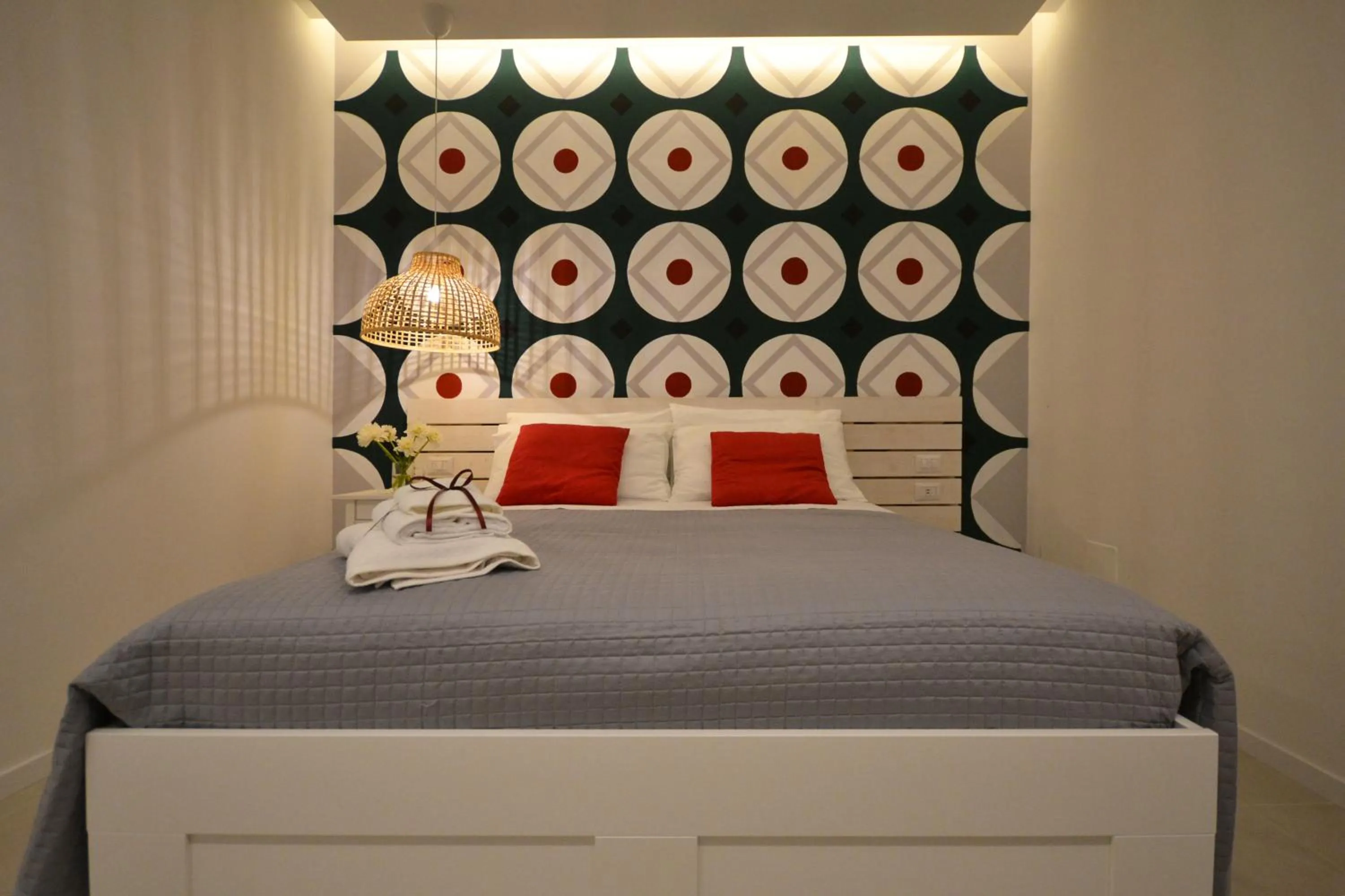 Decorative detail, Bed in B&B Donna Marisa