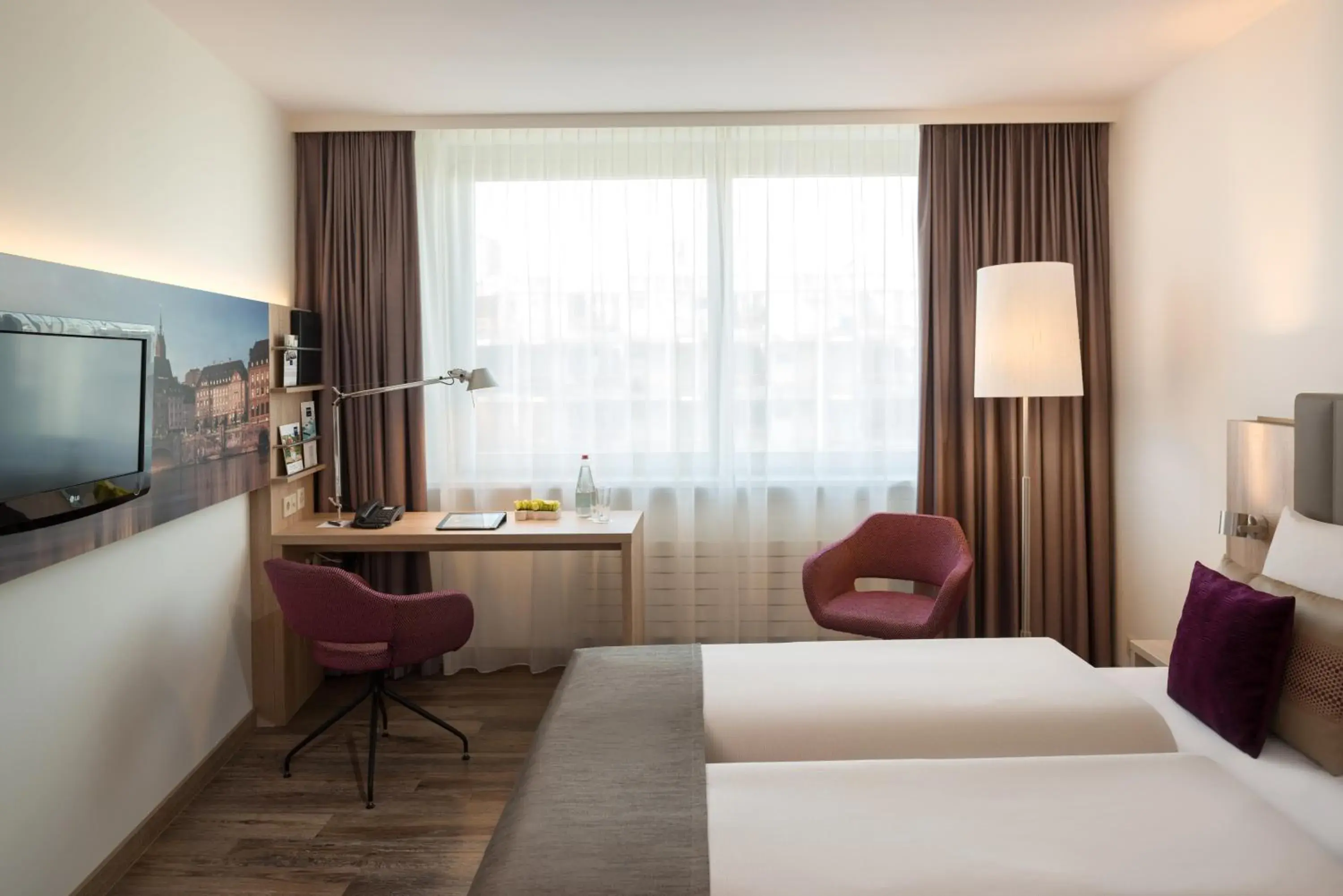 Photo of the whole room, Bed in Essential by Dorint Basel City Photo of the whole room, Bed in Essential by Dorint Basel City