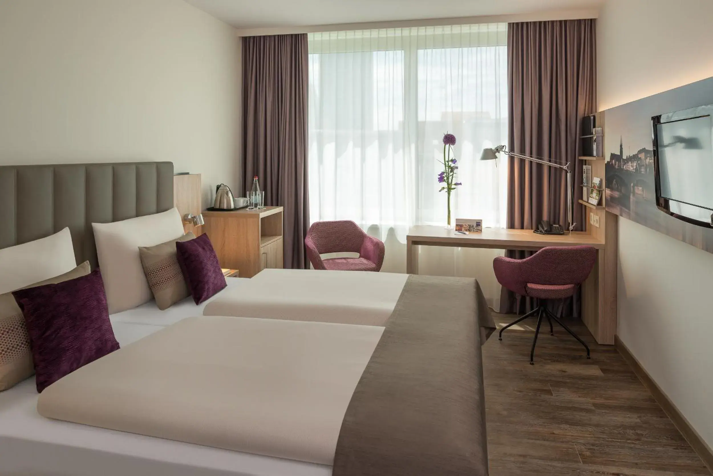 Photo of the whole room, Bed in Essential by Dorint Basel City Photo of the whole room, Bed in Essential by Dorint Basel City