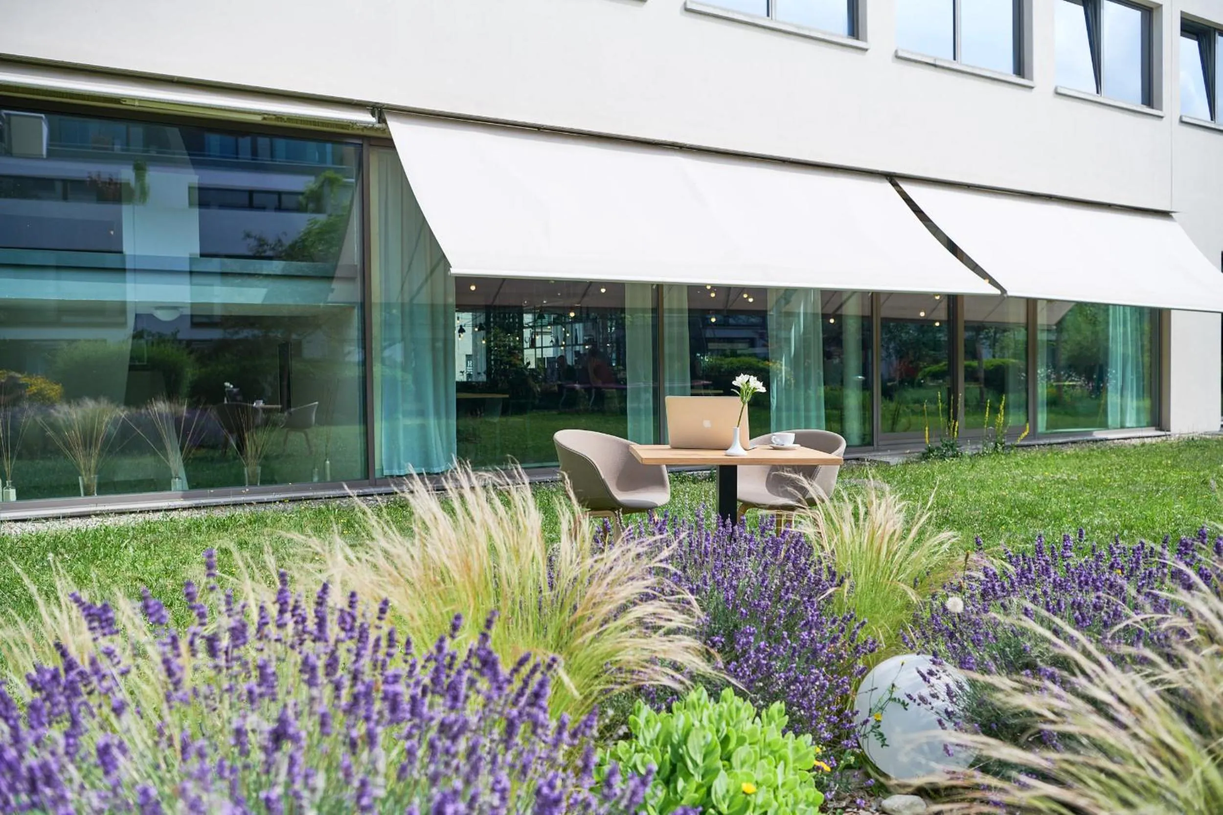 Patio in Essential by Dorint Basel City