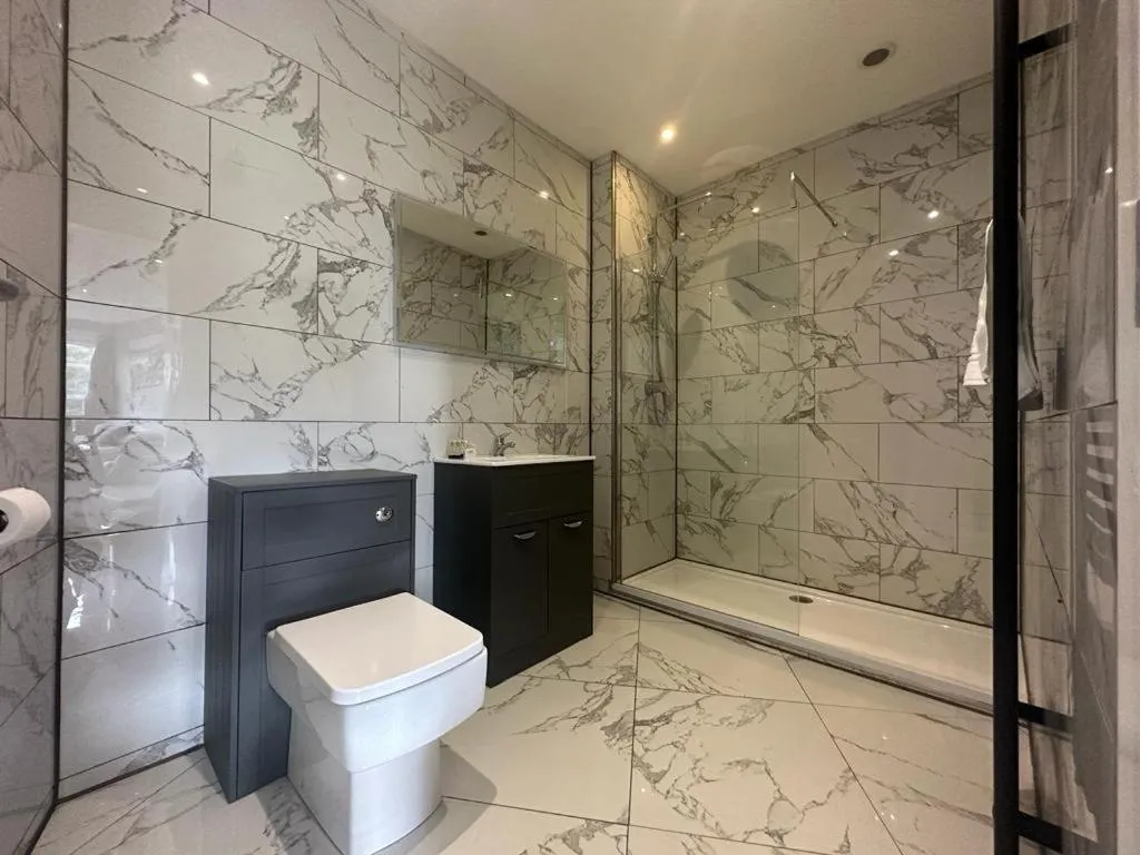 Shower in Aspire 860