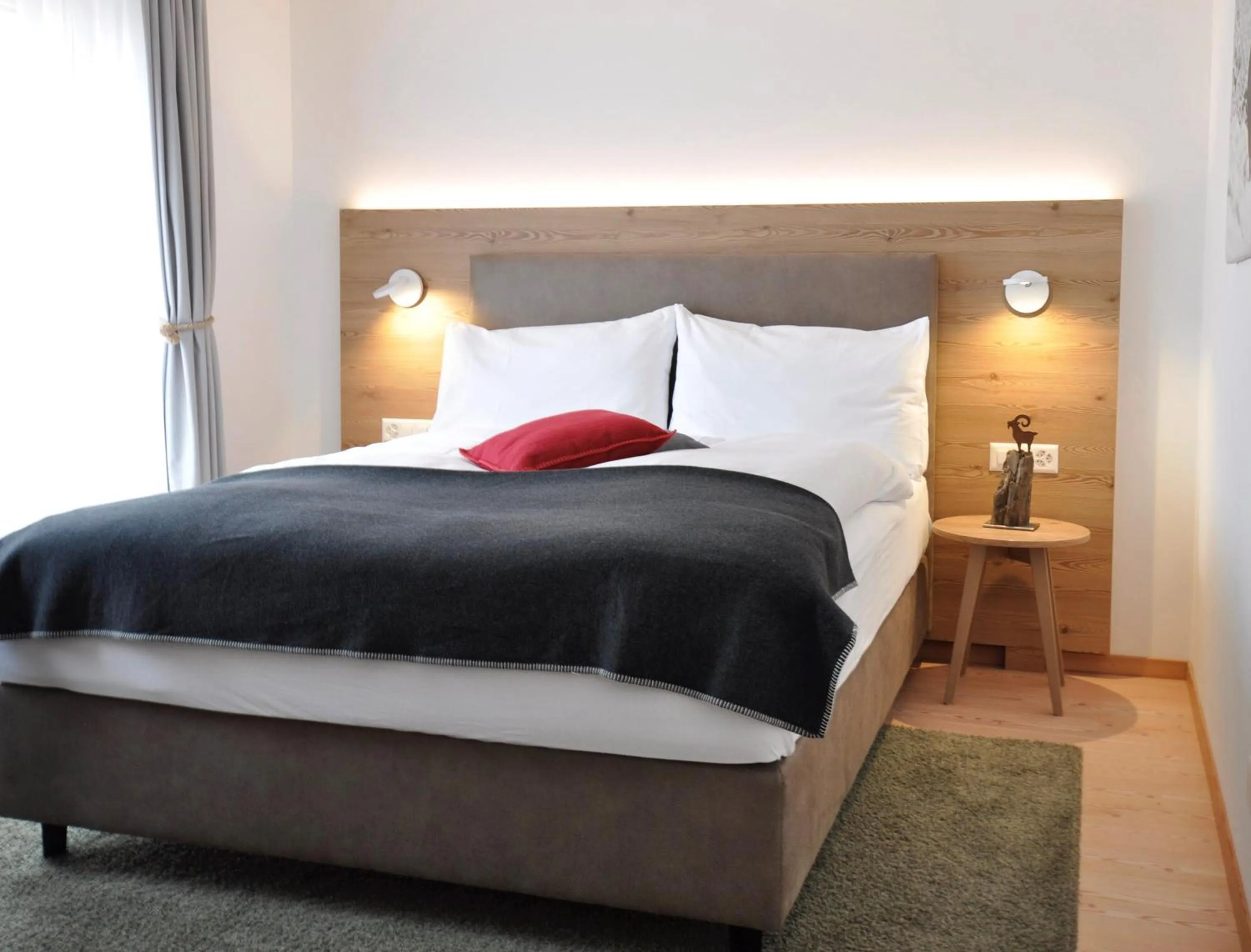 Photo of the whole room, Bed in Hotel Bernina