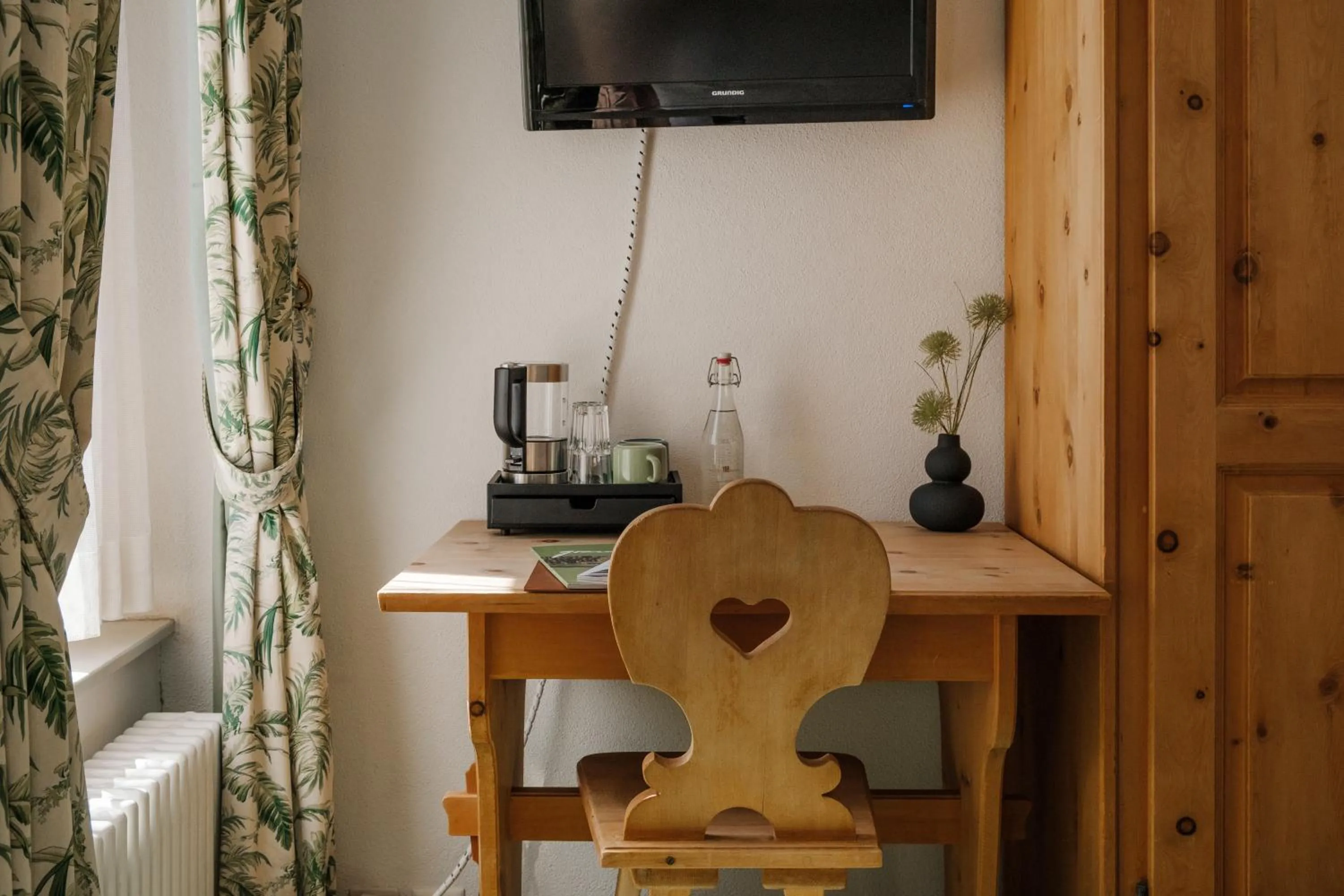 Bedroom in Hotel Bernina