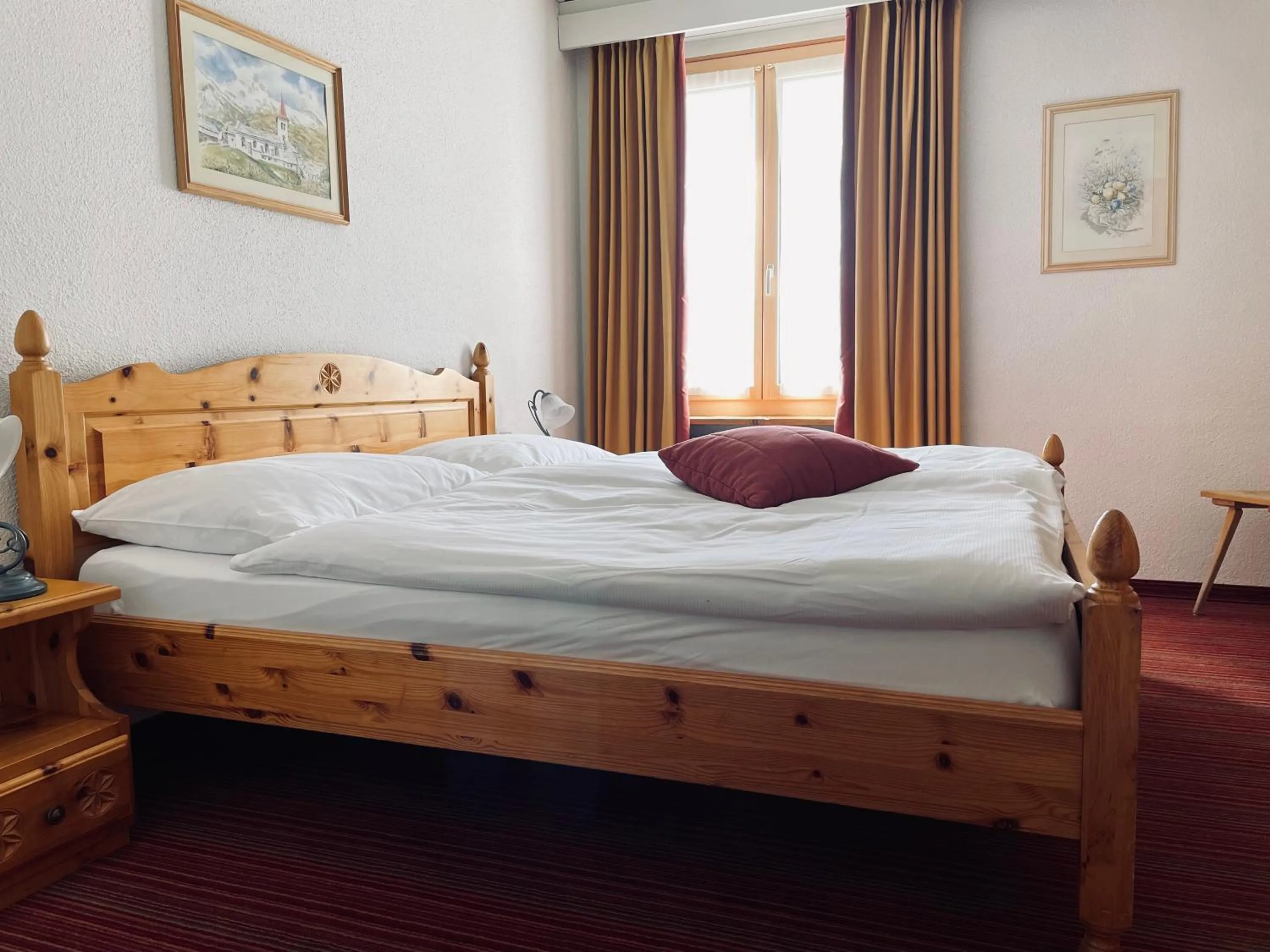 Photo of the whole room, Bed in Hotel Bernina