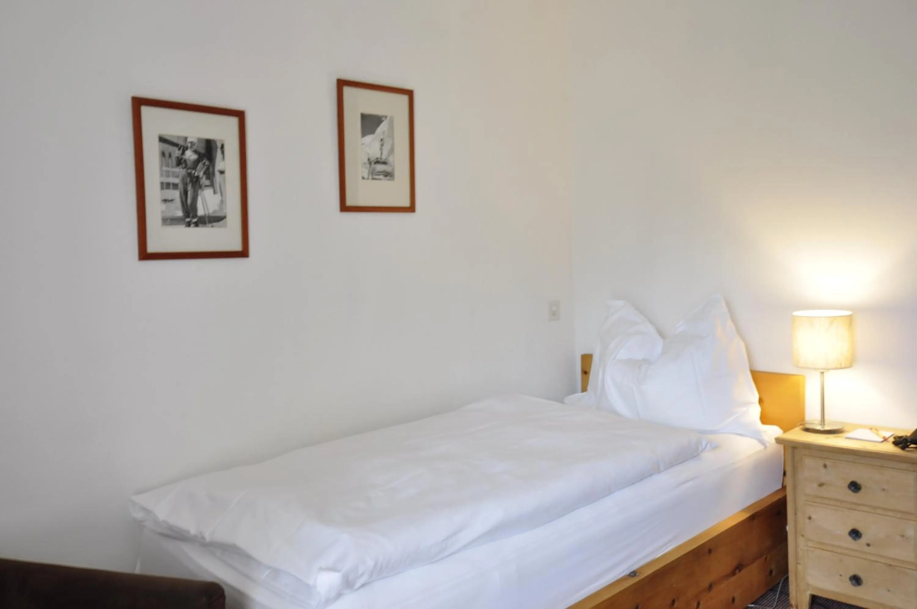 Photo of the whole room, Bed in Hotel Bernina