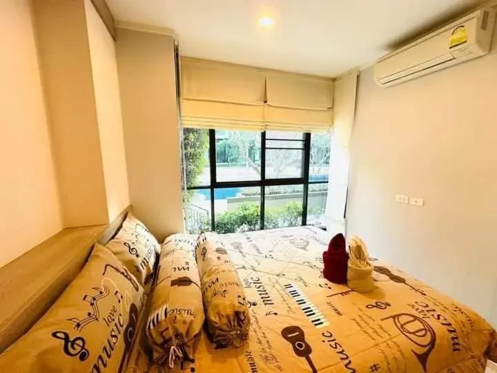 Bed in lumpini park beach Bed in lumpini park beach