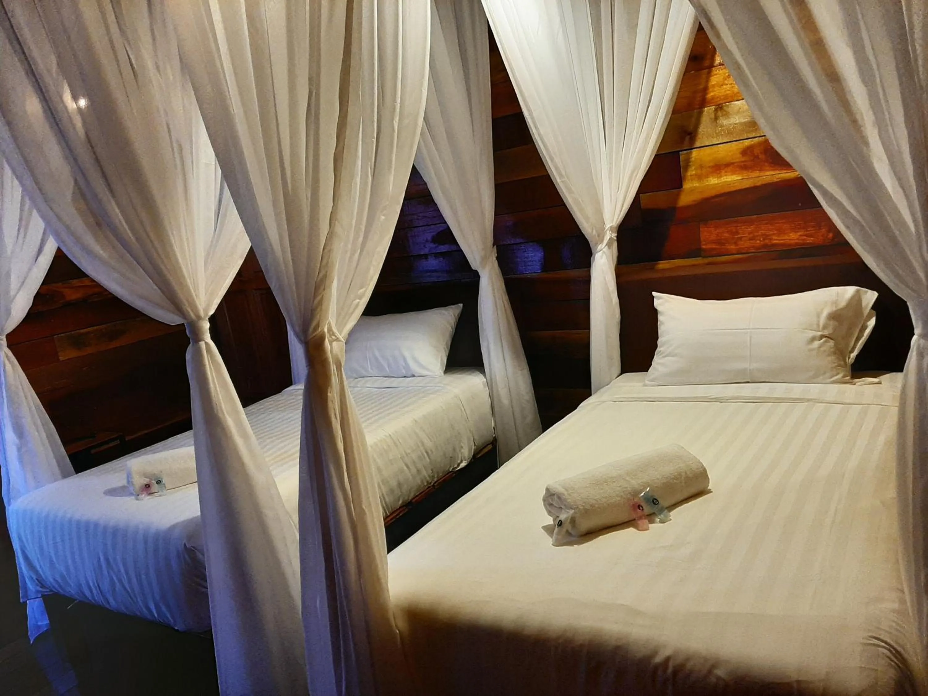 Bed in Utan Teluk Nipah