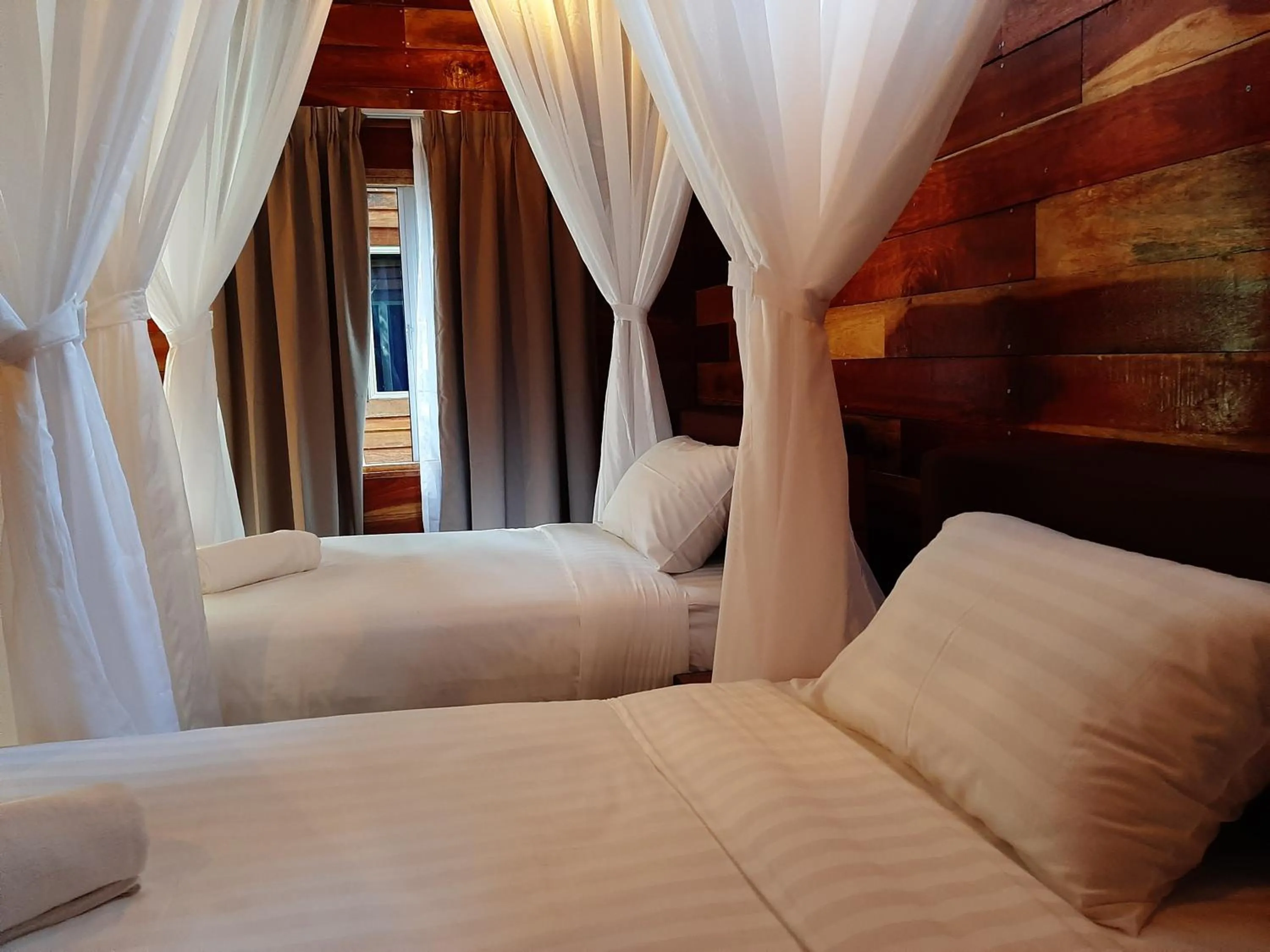 Bed in Utan Teluk Nipah