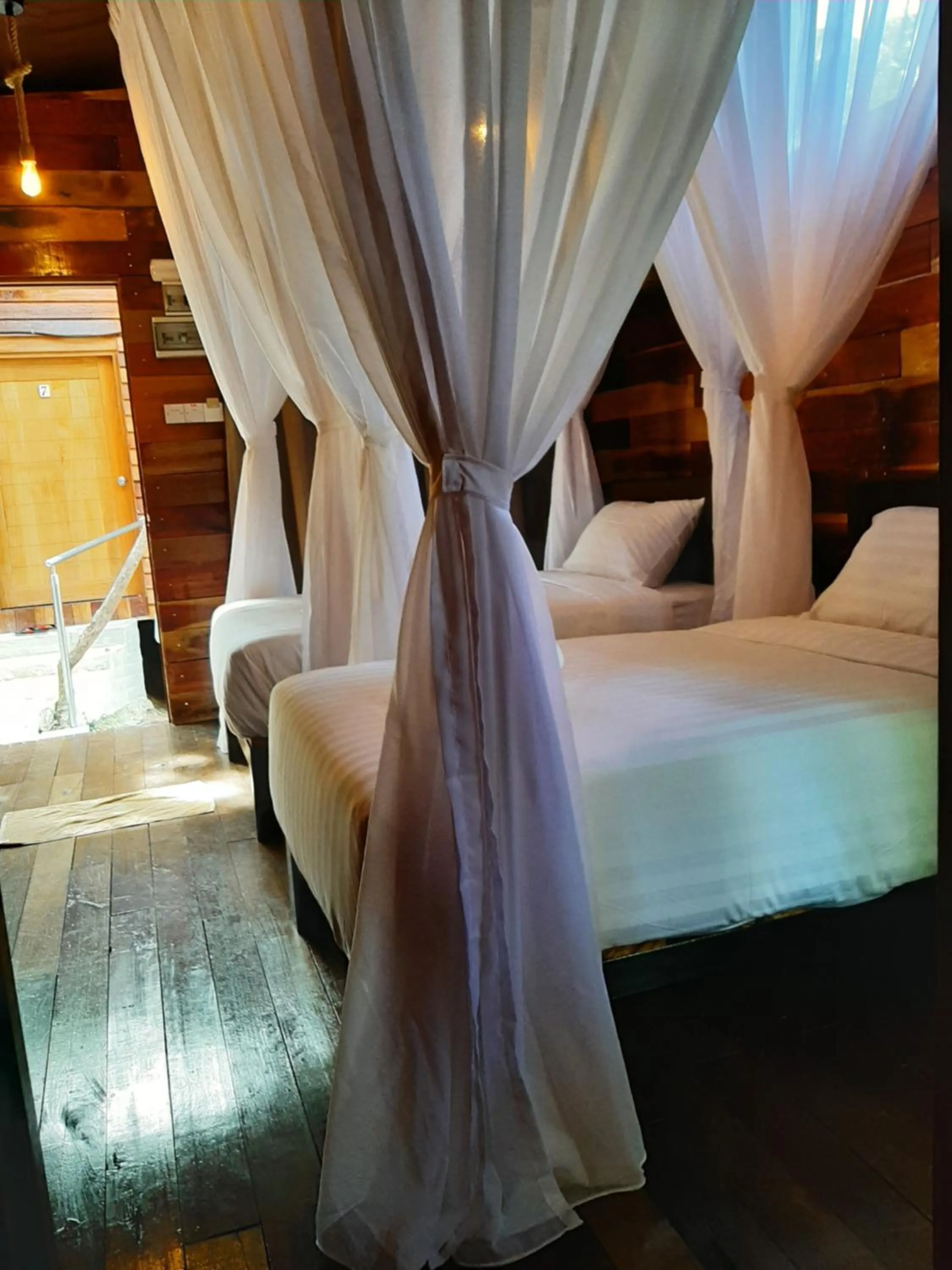 Bed in Utan Teluk Nipah