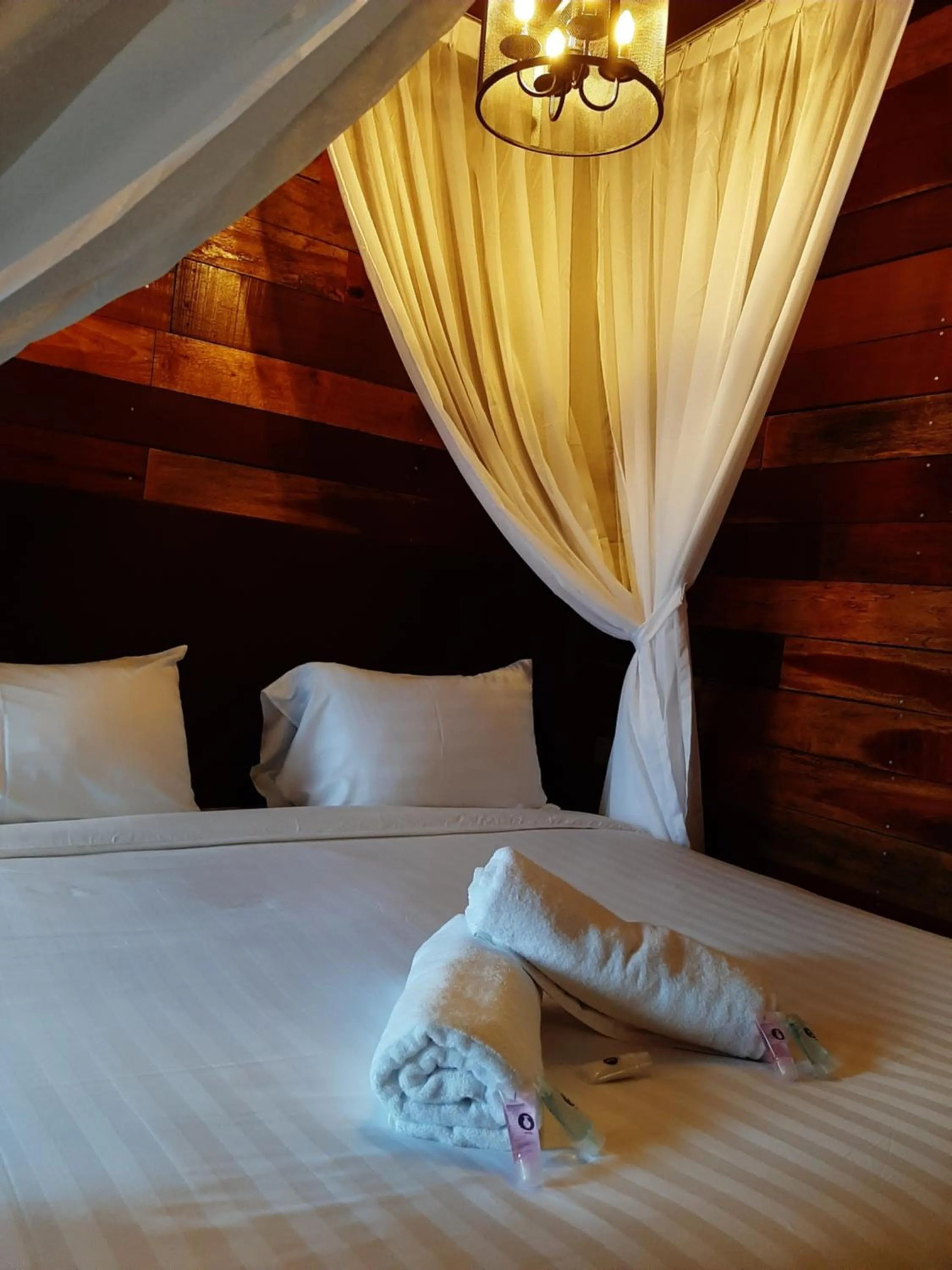 Bed in Utan Teluk Nipah