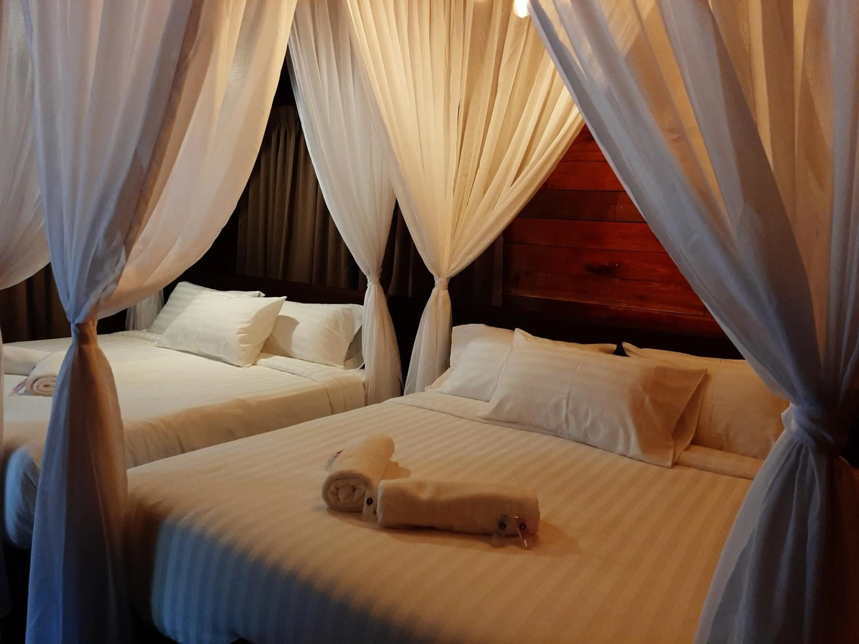 Bed in Utan Teluk Nipah