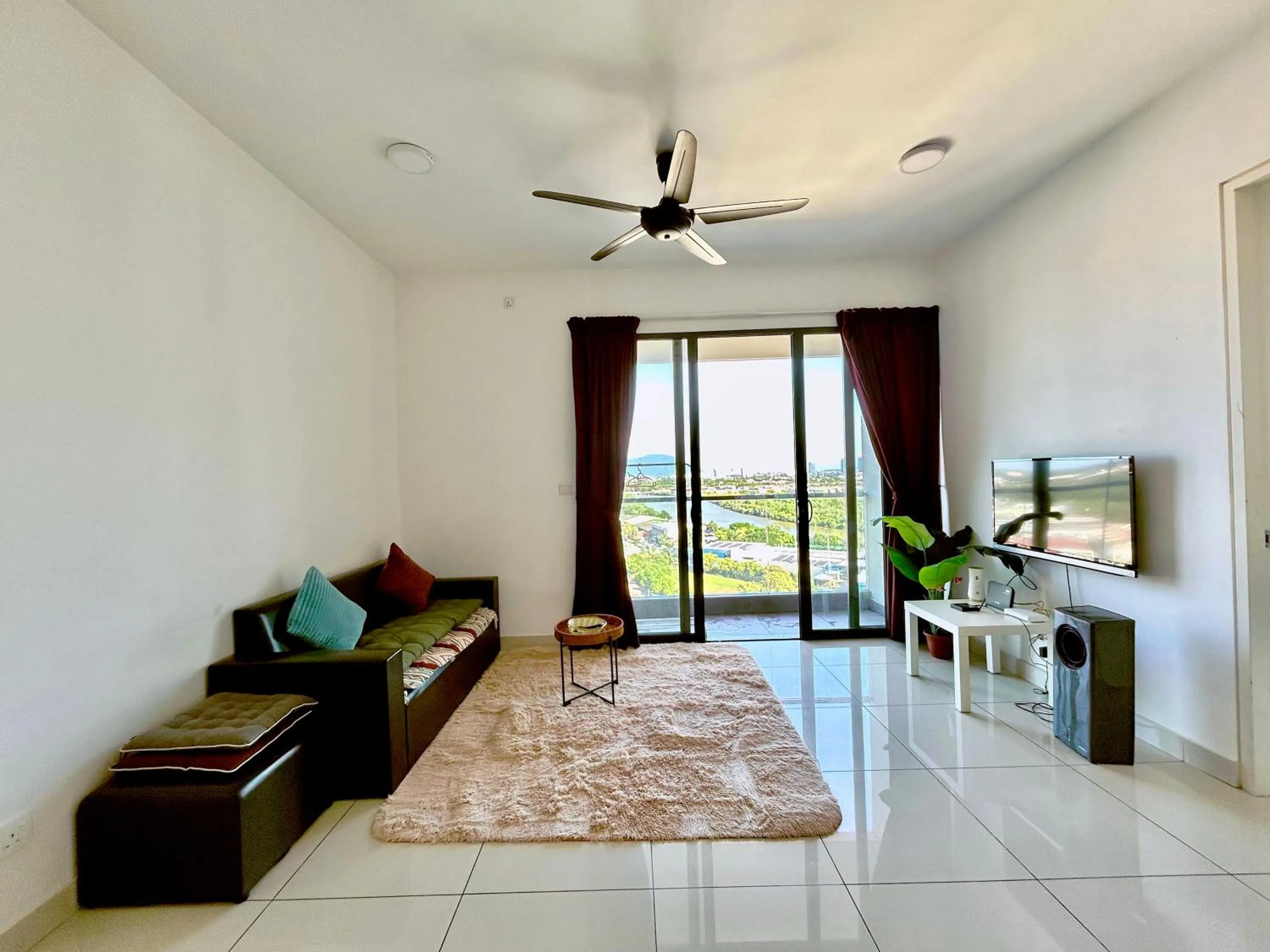 Bed in Entire Condominium @ Woodsburry Butterworth Penang