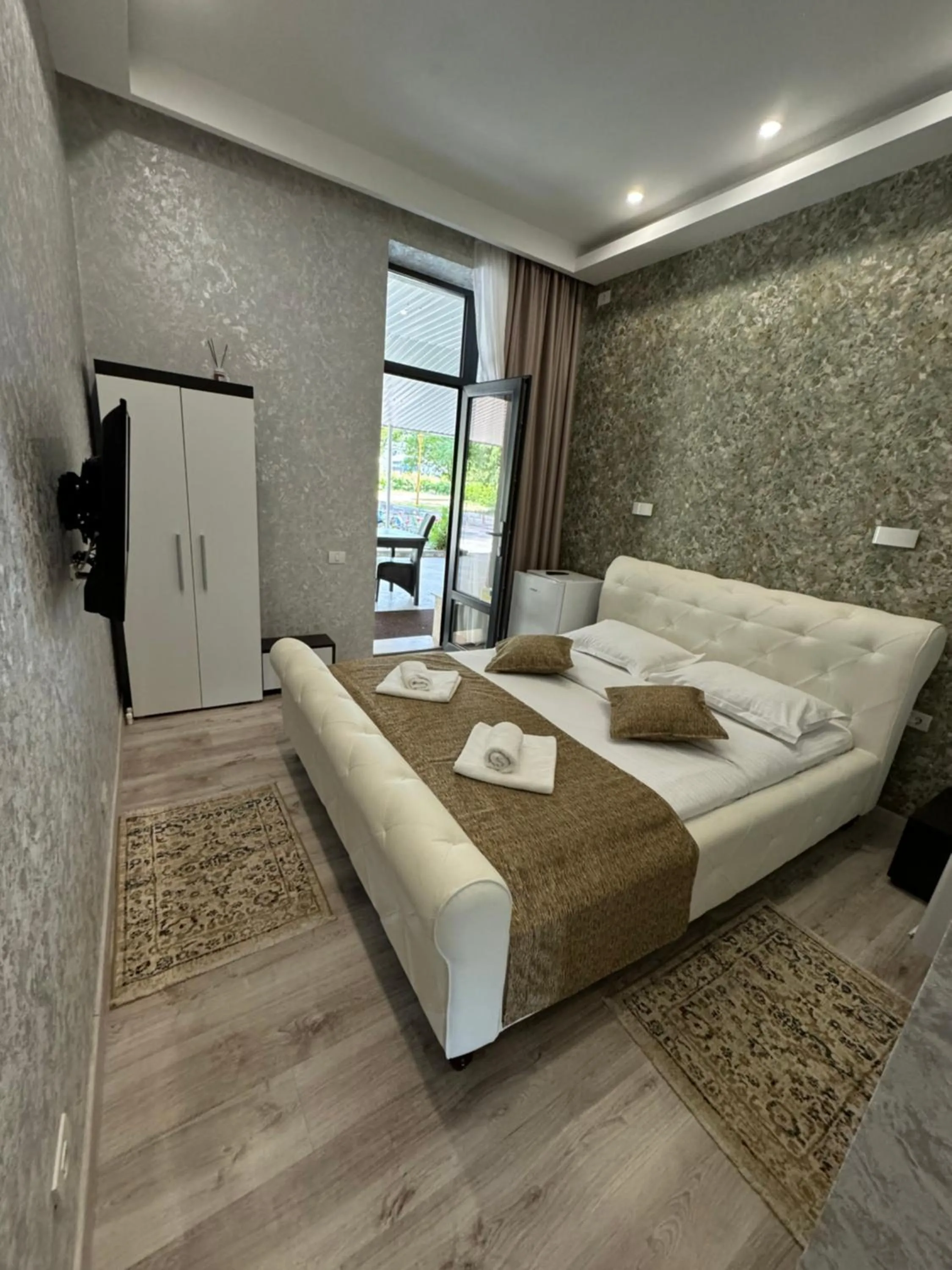 Bed in Arizet Boutique Mamaia