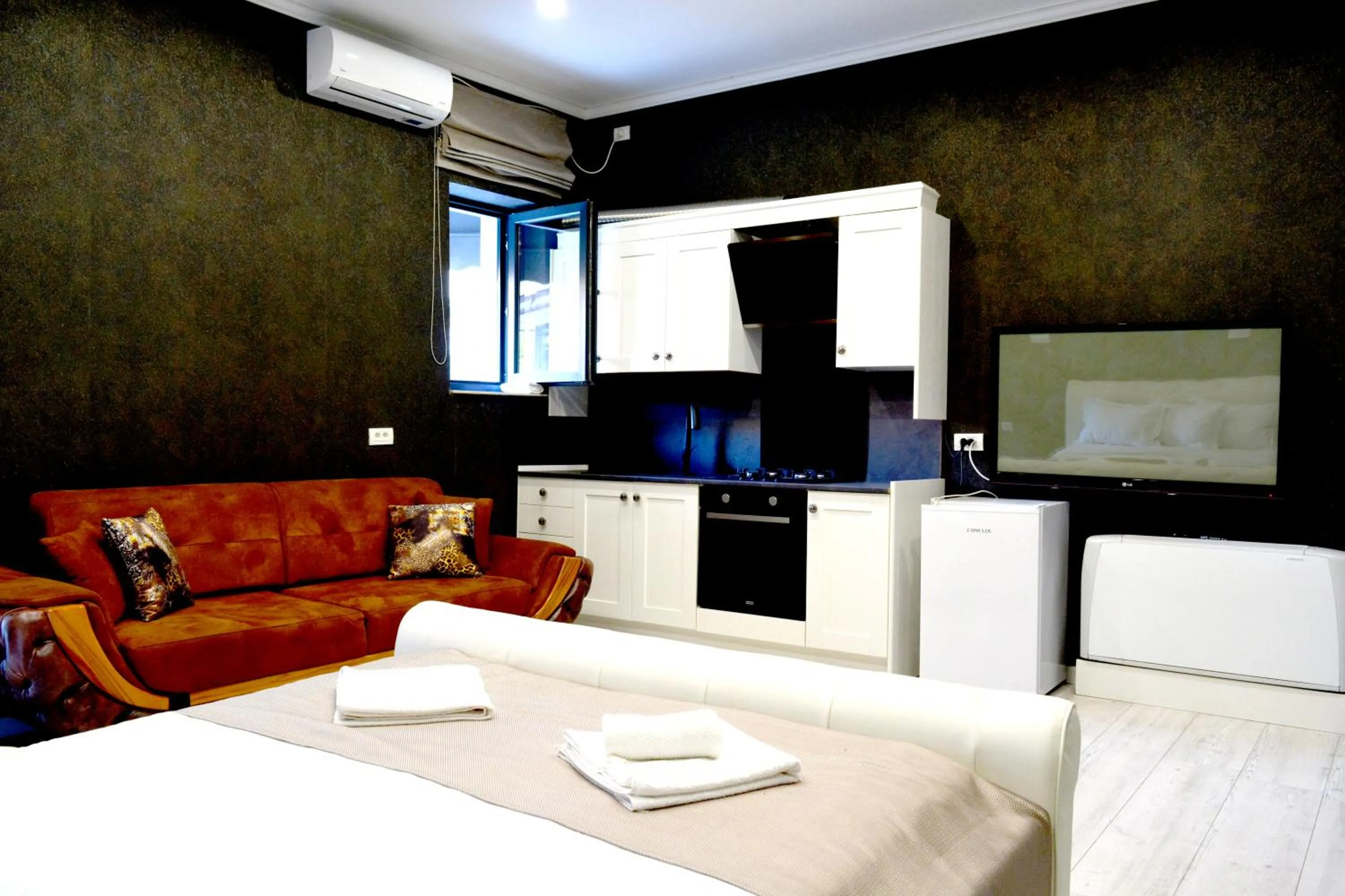 Bed in Arizet Boutique Mamaia