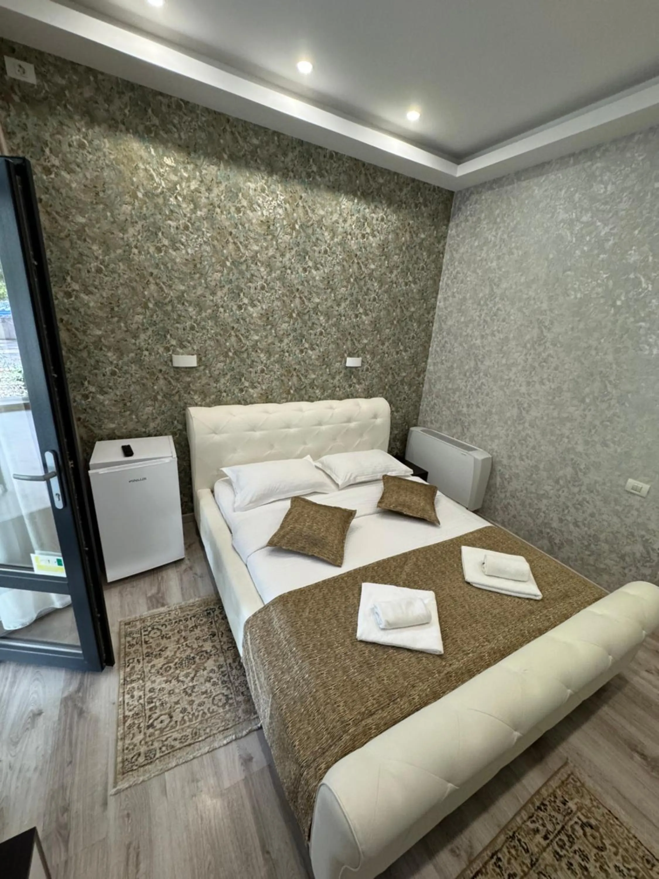 Bed in Arizet Boutique Mamaia