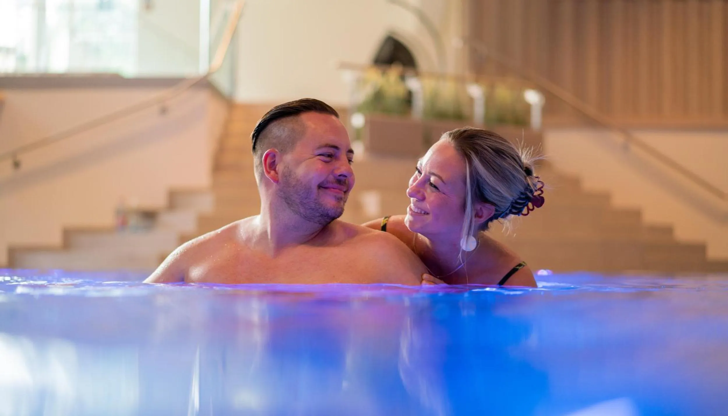 Swimming pool in Kongresshotel Potsdam am Templiner See