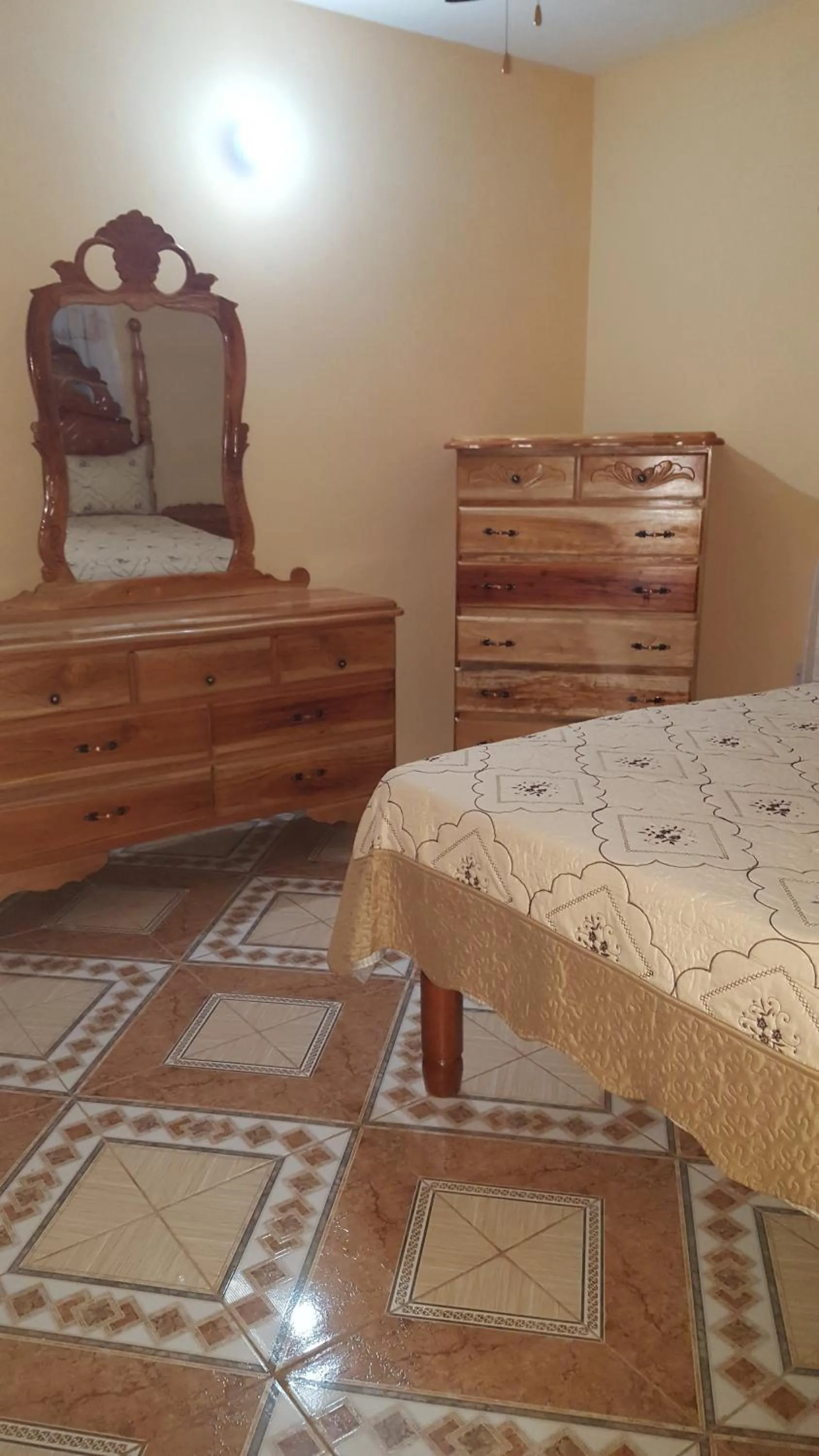 Bed in Bev's Rosevilla