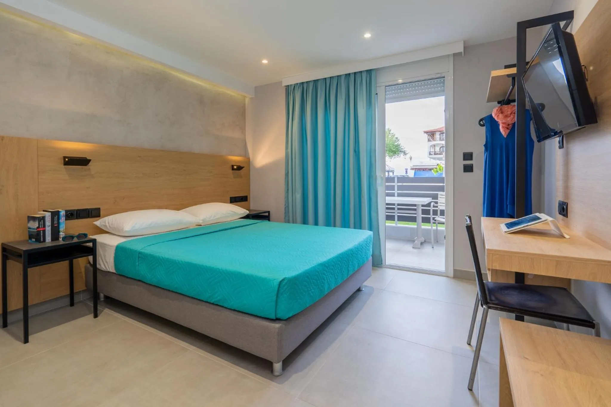 Bedroom, Bed in Comfort Zefyros