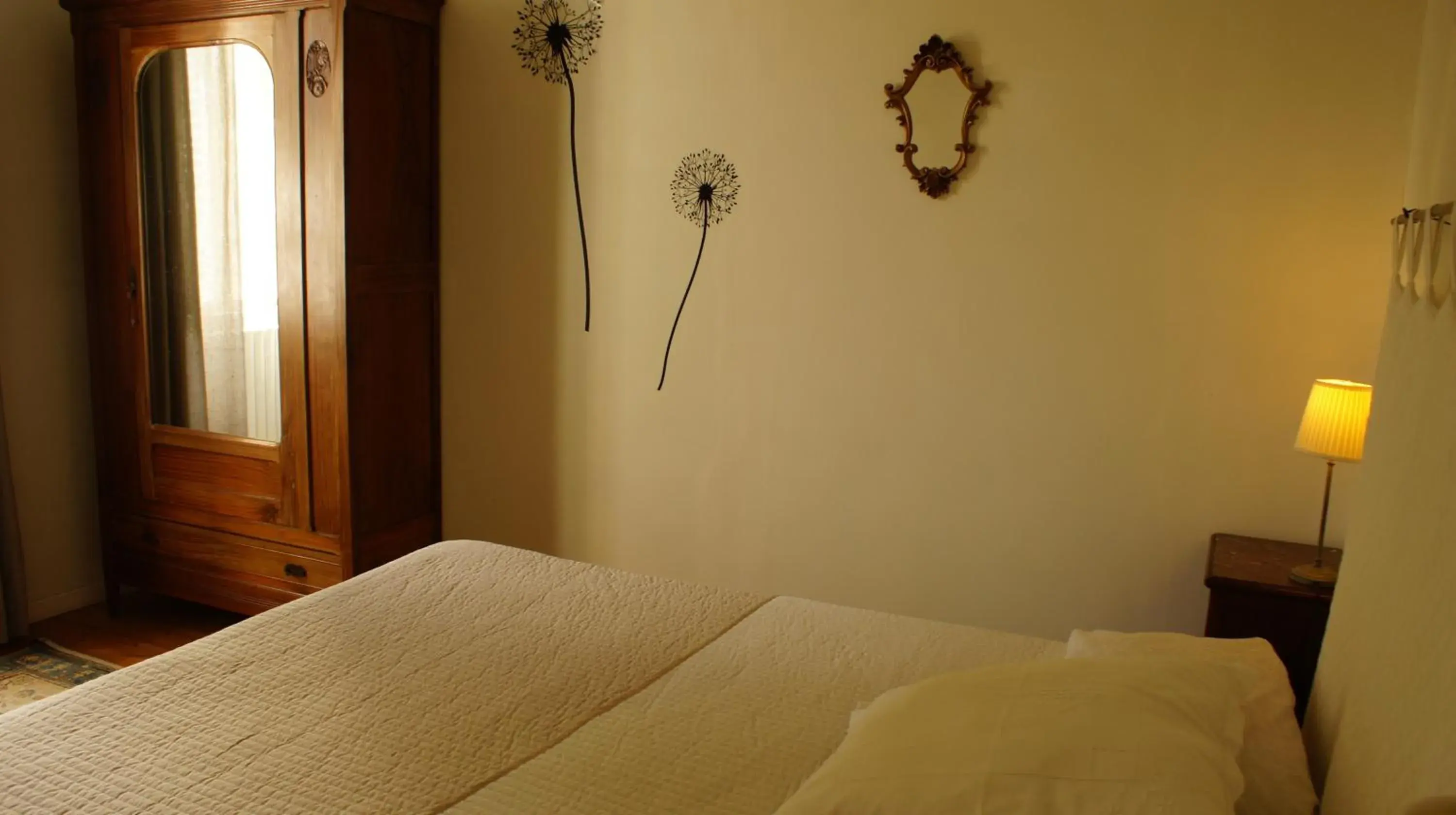 Two-Bedroom Suite in Chambres d'hôtes La Hourqueyre Two-Bedroom Suite in Chambres d'hôtes La Hourqueyre