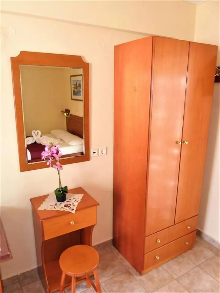 Bed in Apartmenthotel Sithon