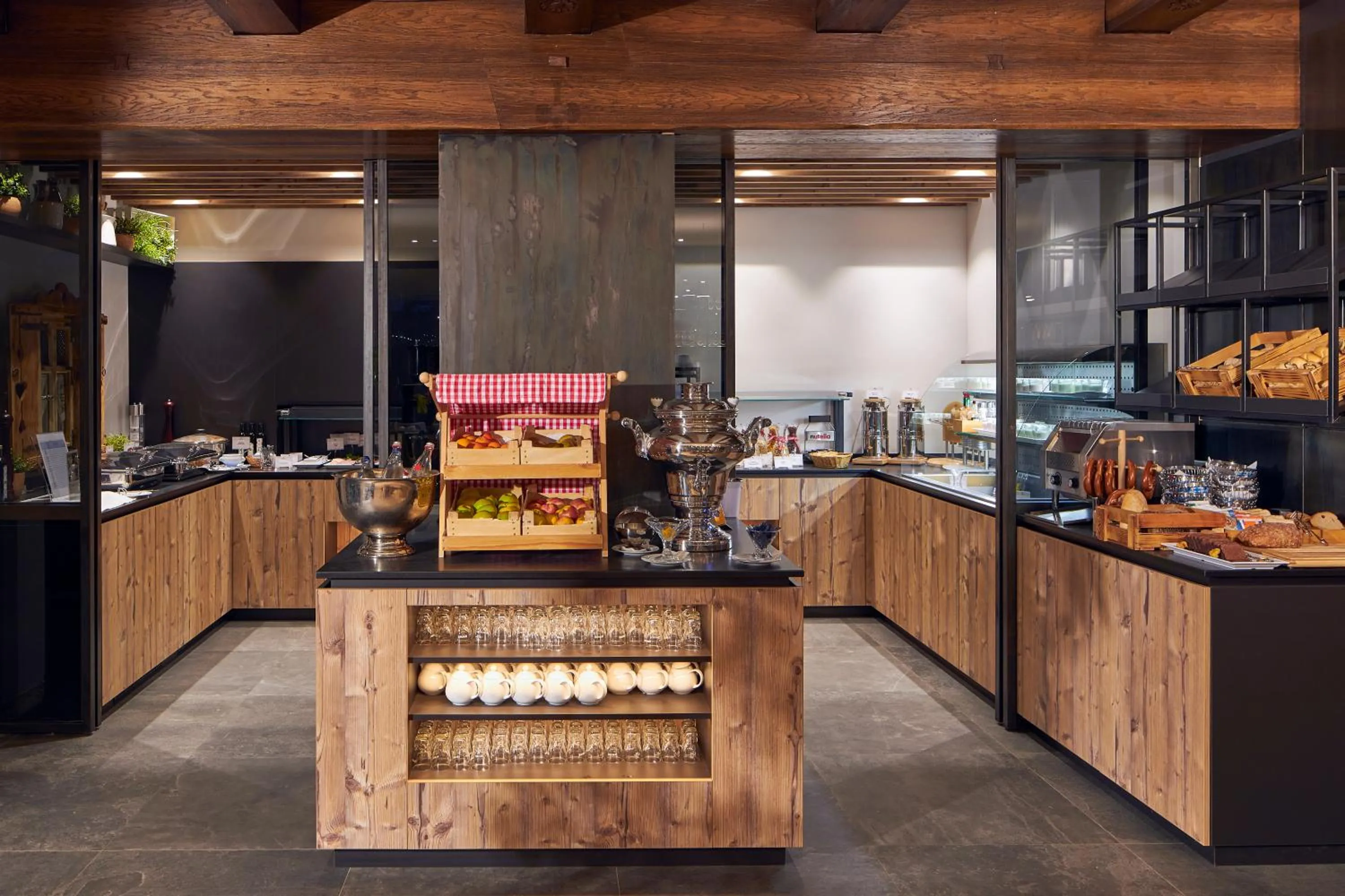 Food and drinks in HYPERION Hotel Garmisch - Partenkirchen