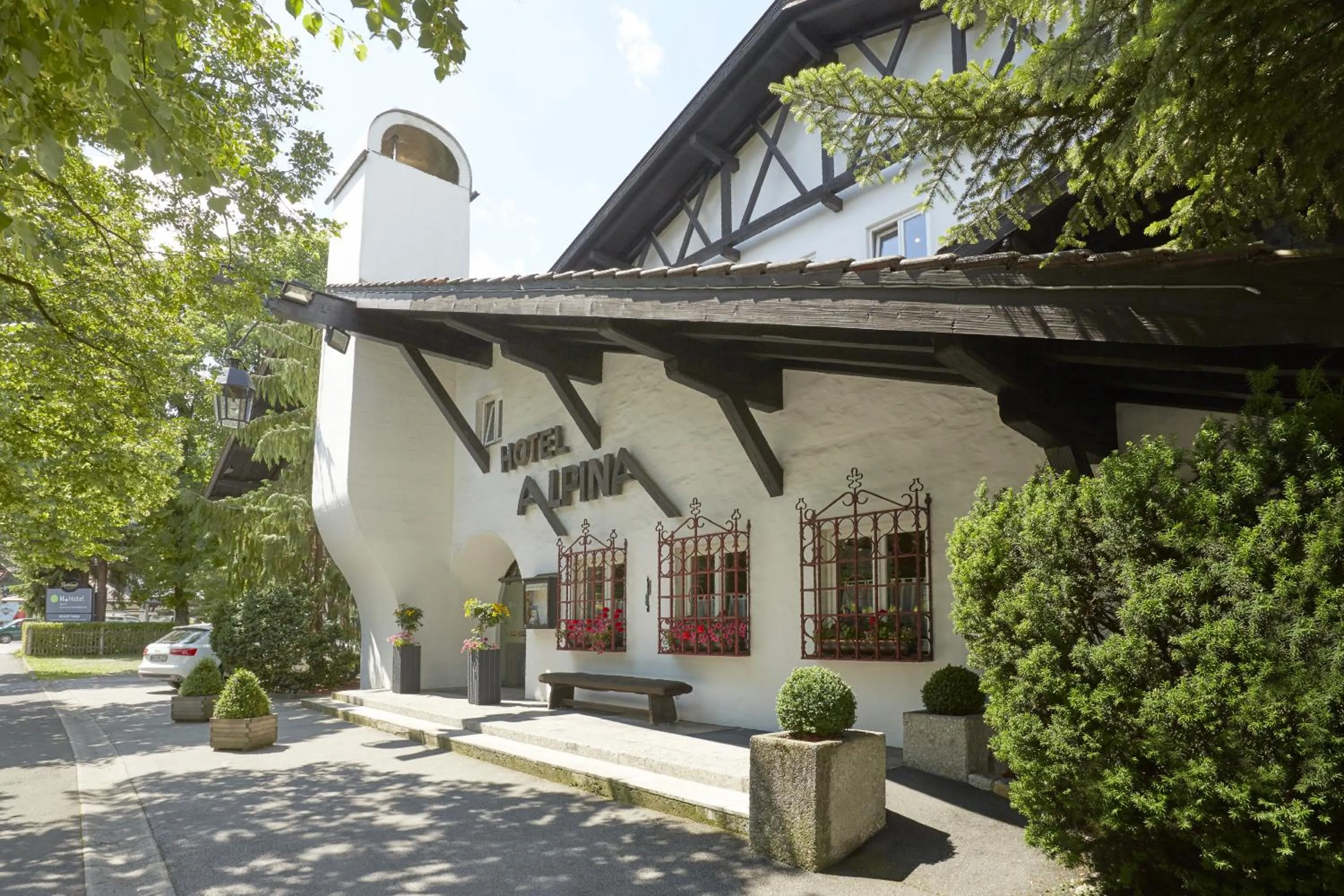 Facade/entrance in HYPERION Hotel Garmisch - Partenkirchen