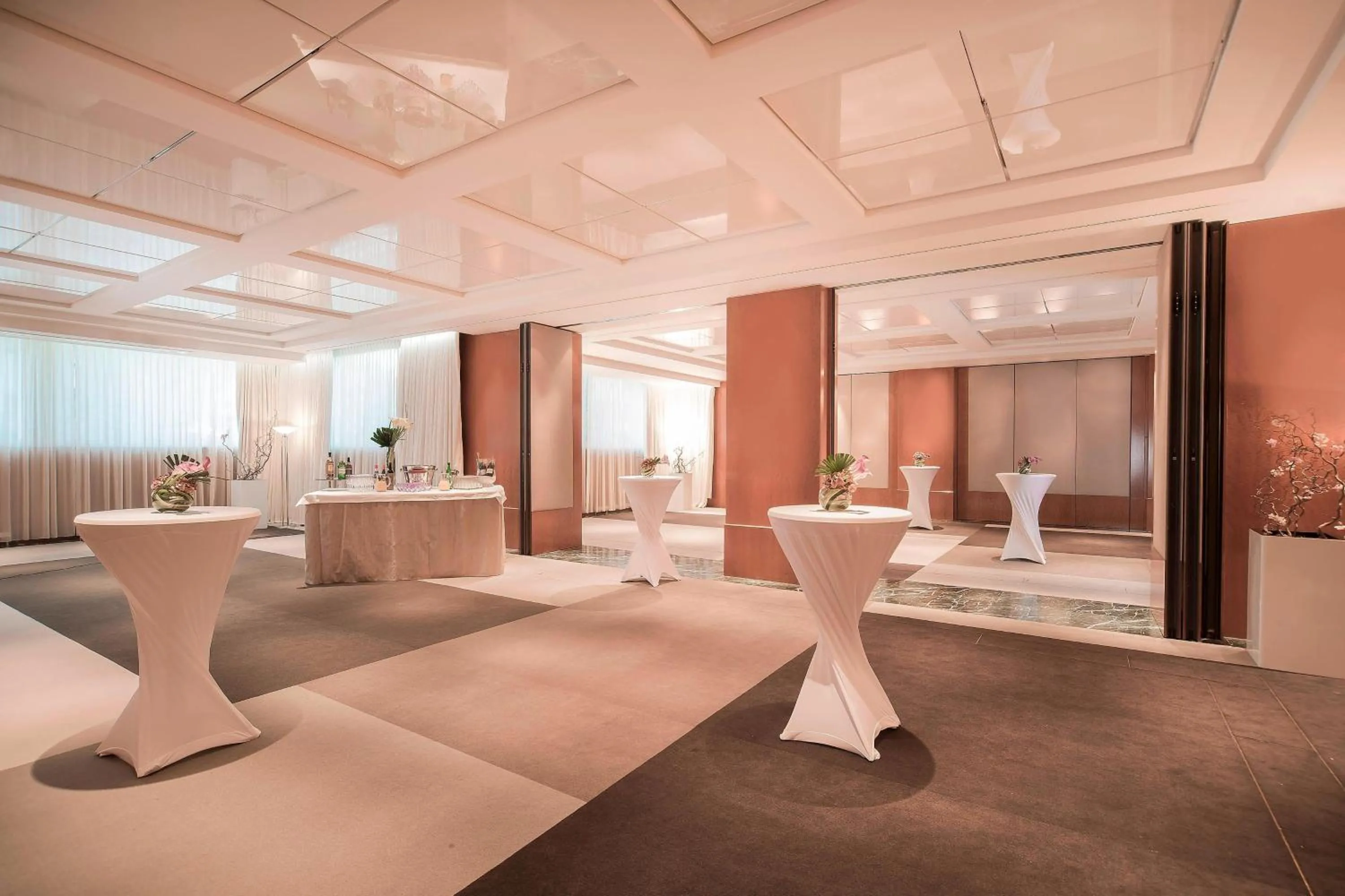 Meeting/conference room in Hotel President Wilson, a Luxury Collection Hotel, Geneva