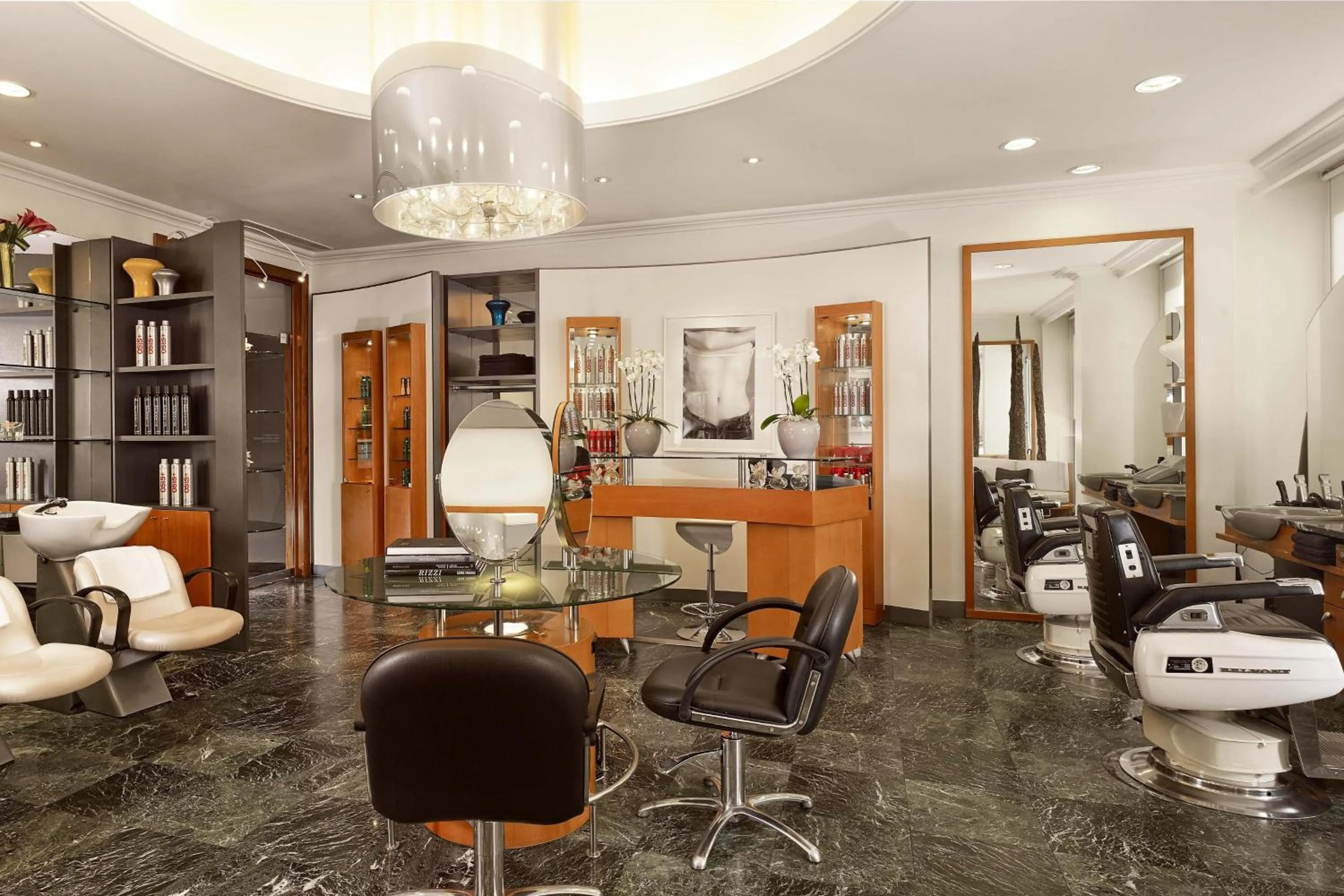 Spa and wellness centre/facilities in Hotel President Wilson, a Luxury Collection Hotel, Geneva