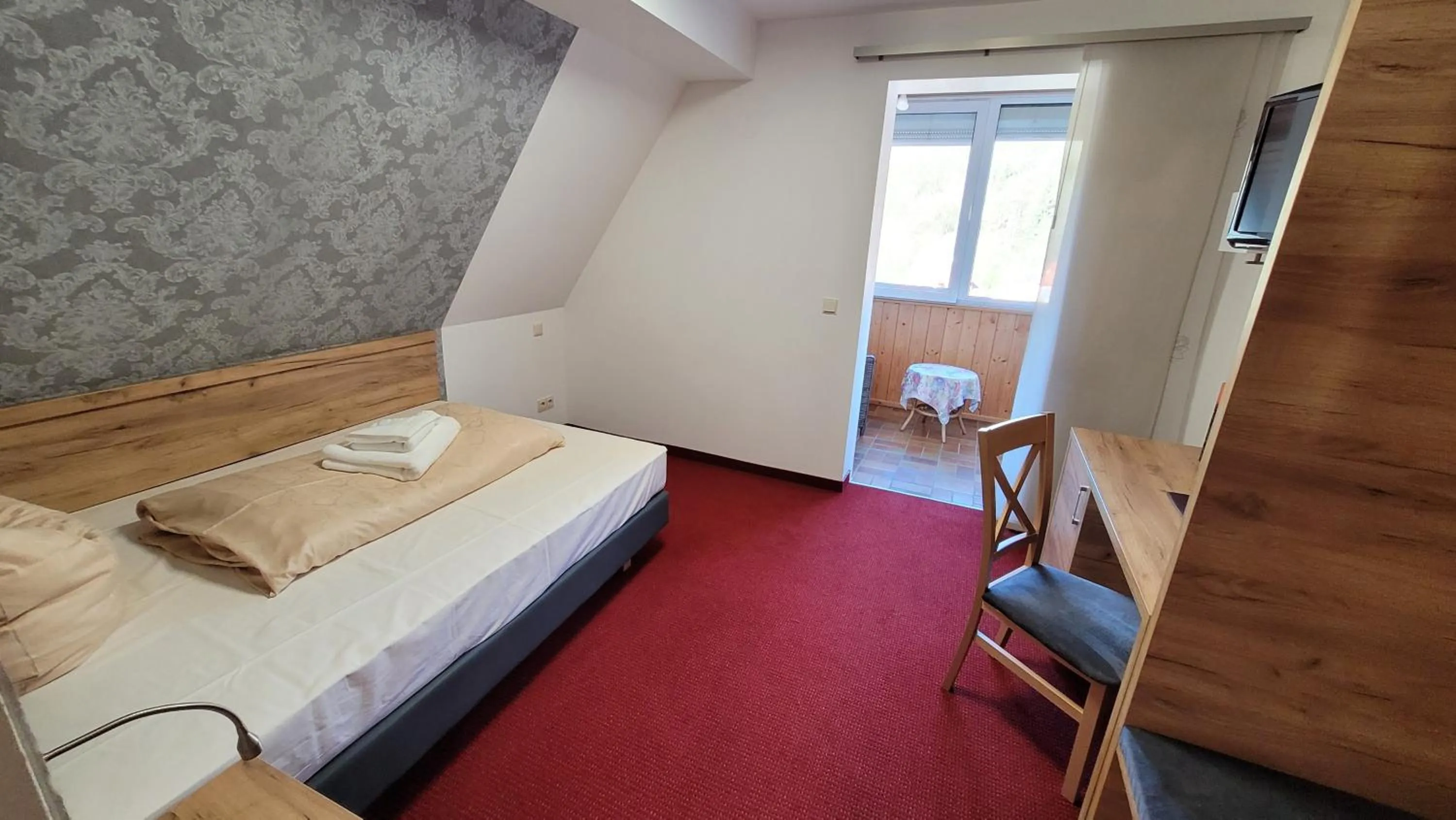 Bed in Schwarzes Lamm