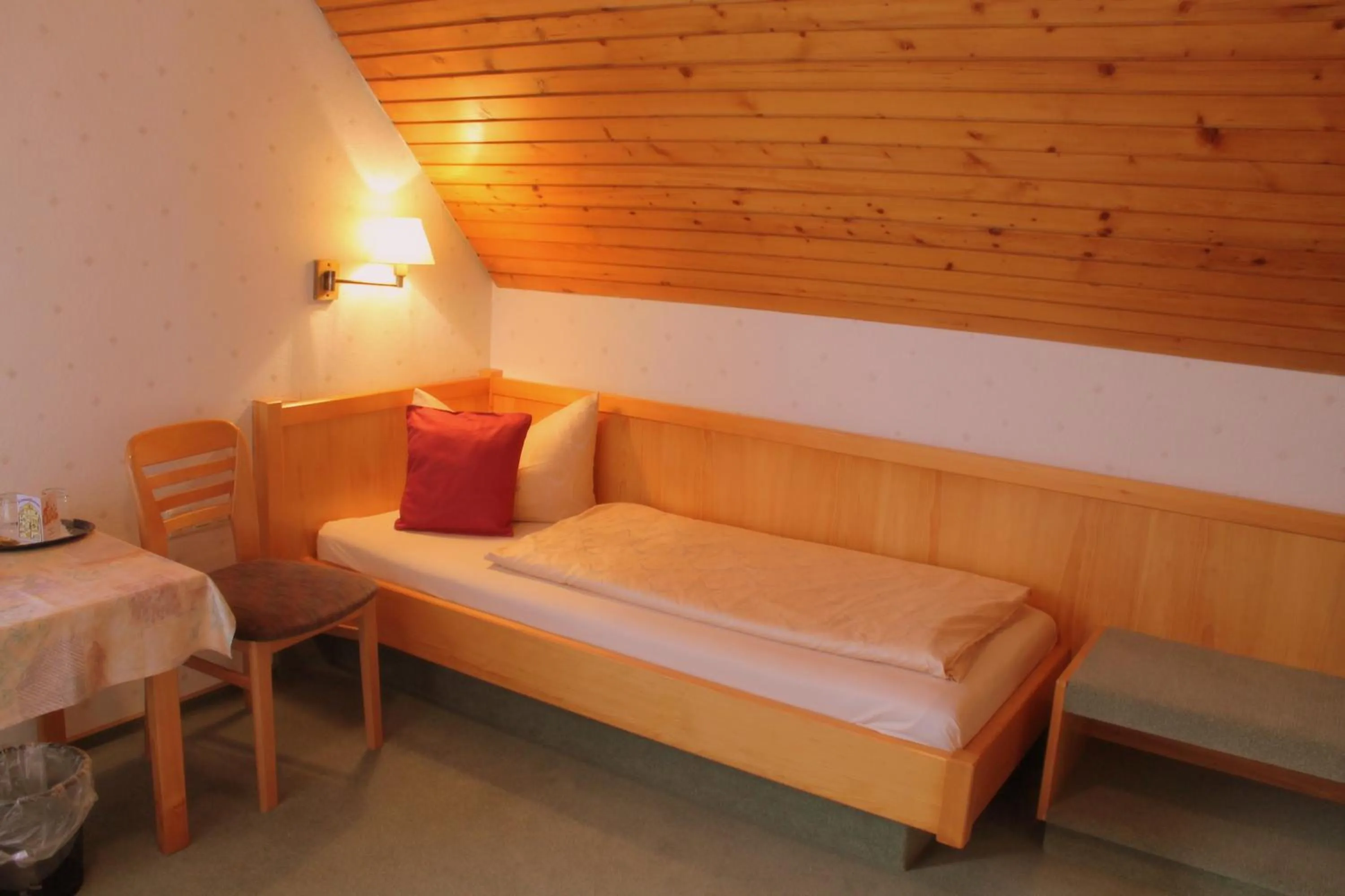 Bed in Schwarzes Lamm