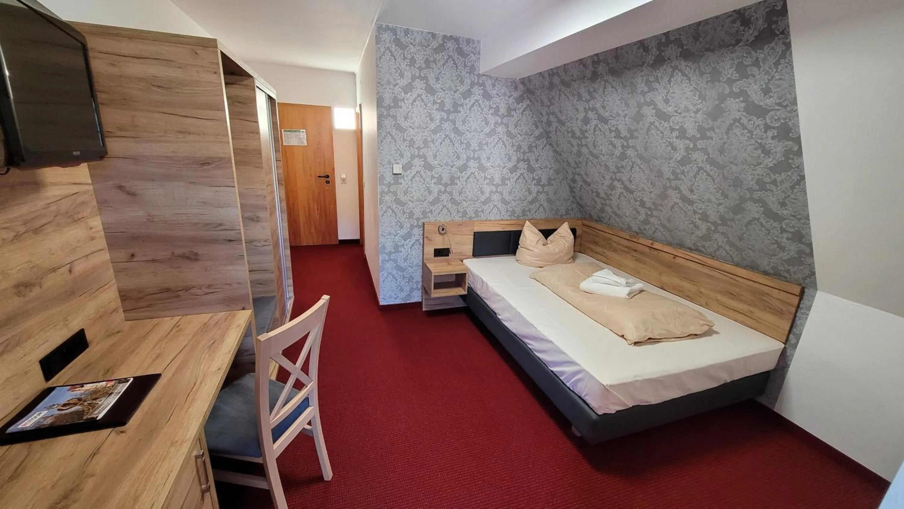 Bed in Schwarzes Lamm