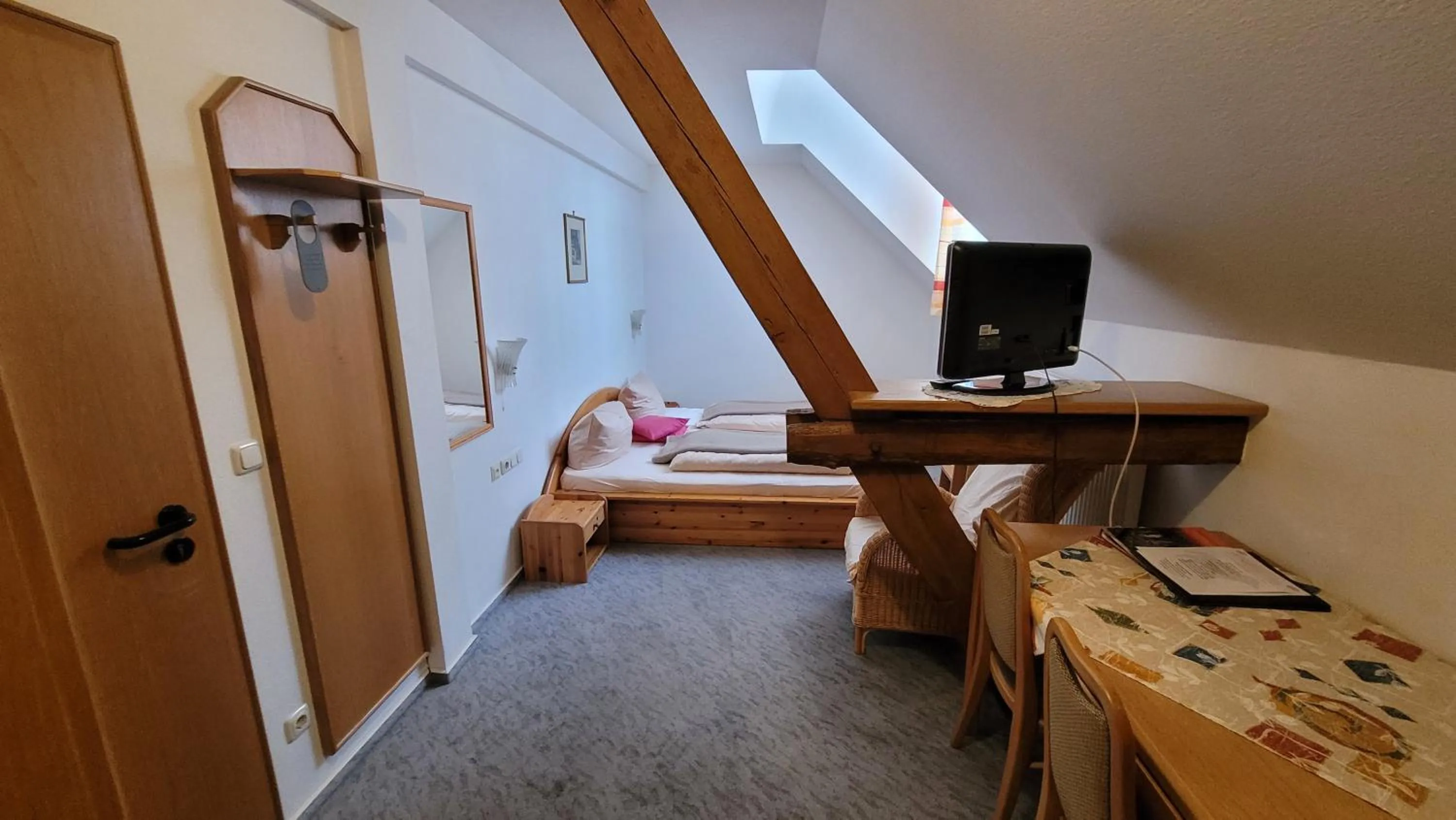 Bed in Schwarzes Lamm