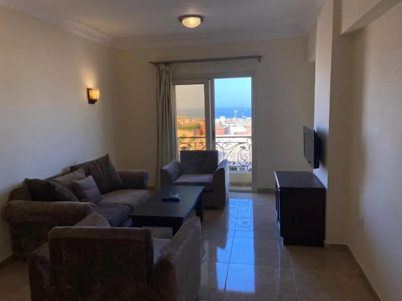 One-Bedroom Apartment with Sea View in Bahga Palace 5 Residential Apartments One-Bedroom Apartment with Sea View in Bahga Palace 5 Residential Apartments