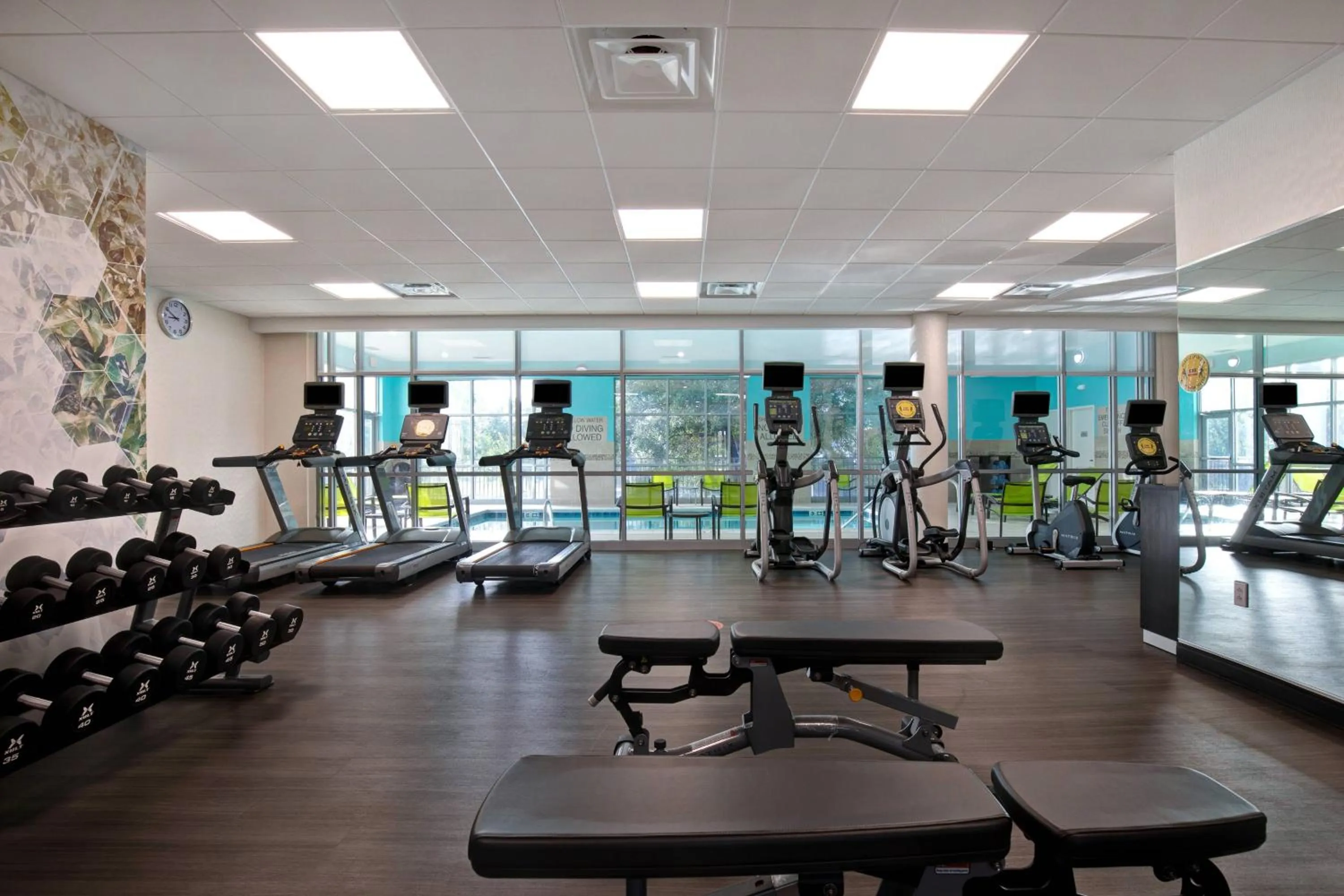 Fitness centre/facilities in SpringHill Suites by Marriott Orangeburg