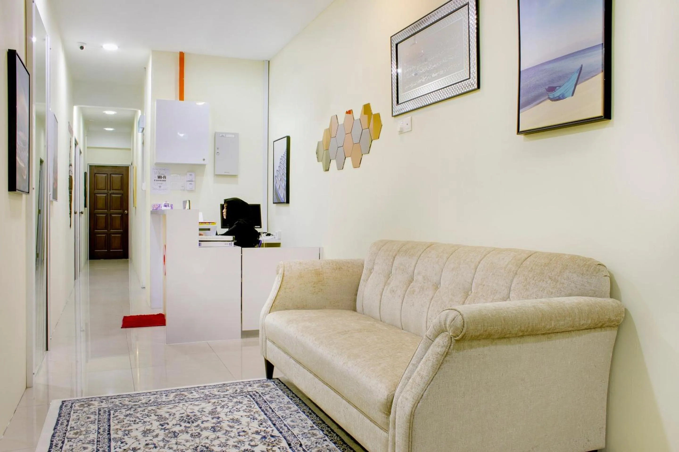 Lobby or reception in Hotel O Roselyn Inn 2