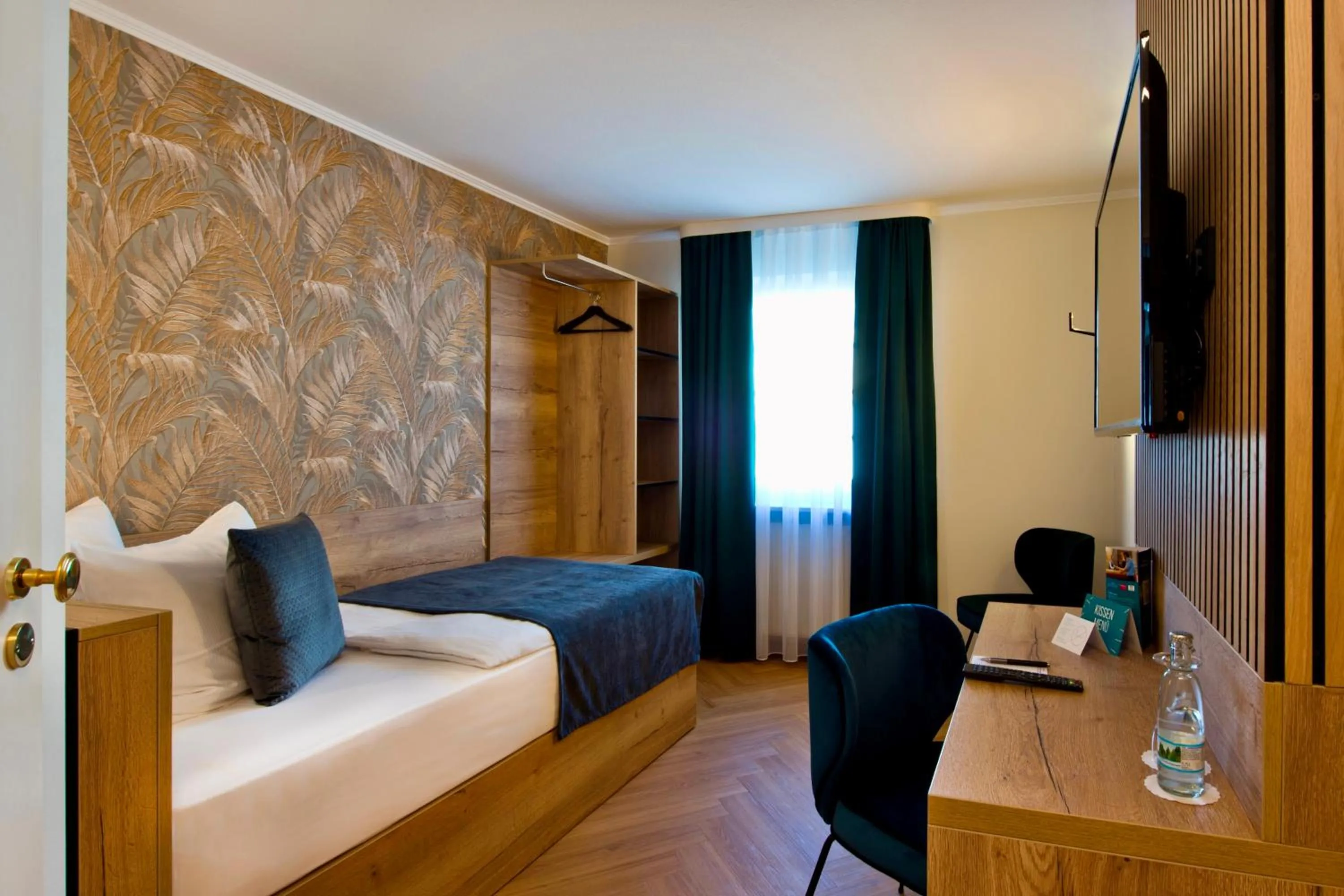 Photo of the whole room, Bed in Atrium Hotel Amadeus